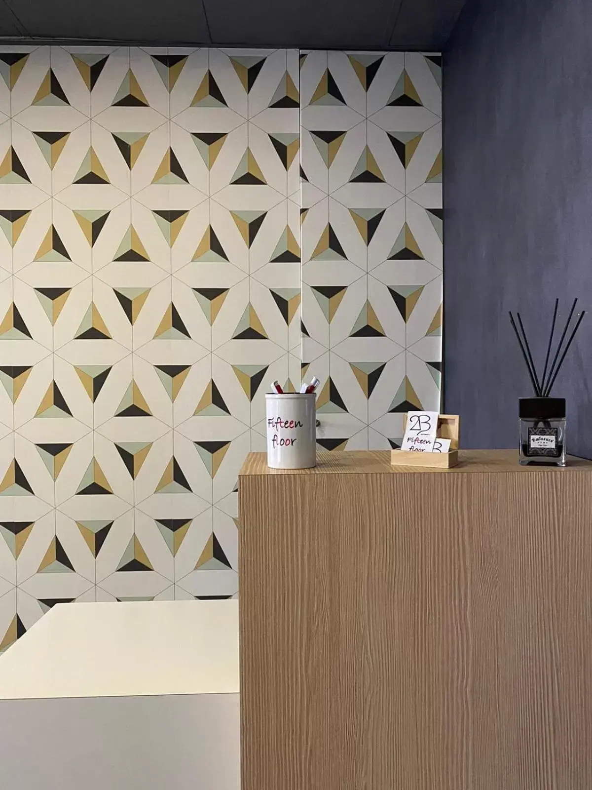 Lobby/Reception in 2B Fifteen Floor Suite Napoli Lobby/Reception in 2B Fifteen Floor Suite Napoli