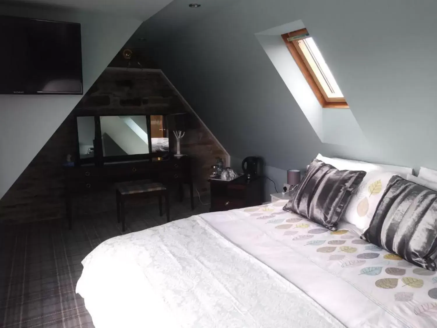 Superior King Room in Horseshoecroft Superior King Room in Horseshoecroft