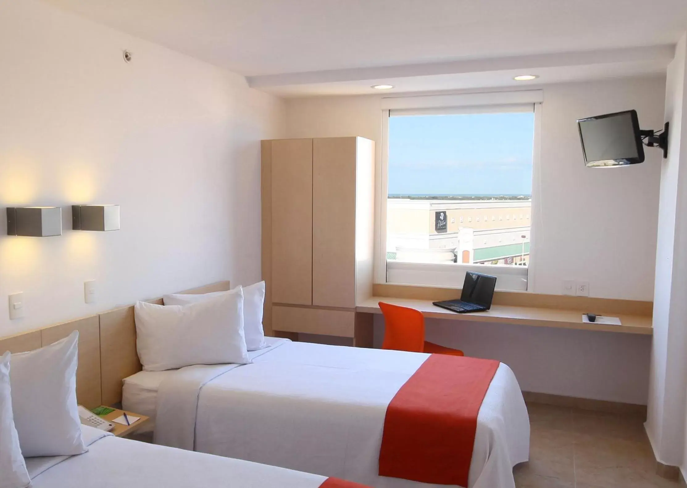 Superior Twin Room in One Coatzacoalcos Forum Superior Twin Room in One Coatzacoalcos Forum