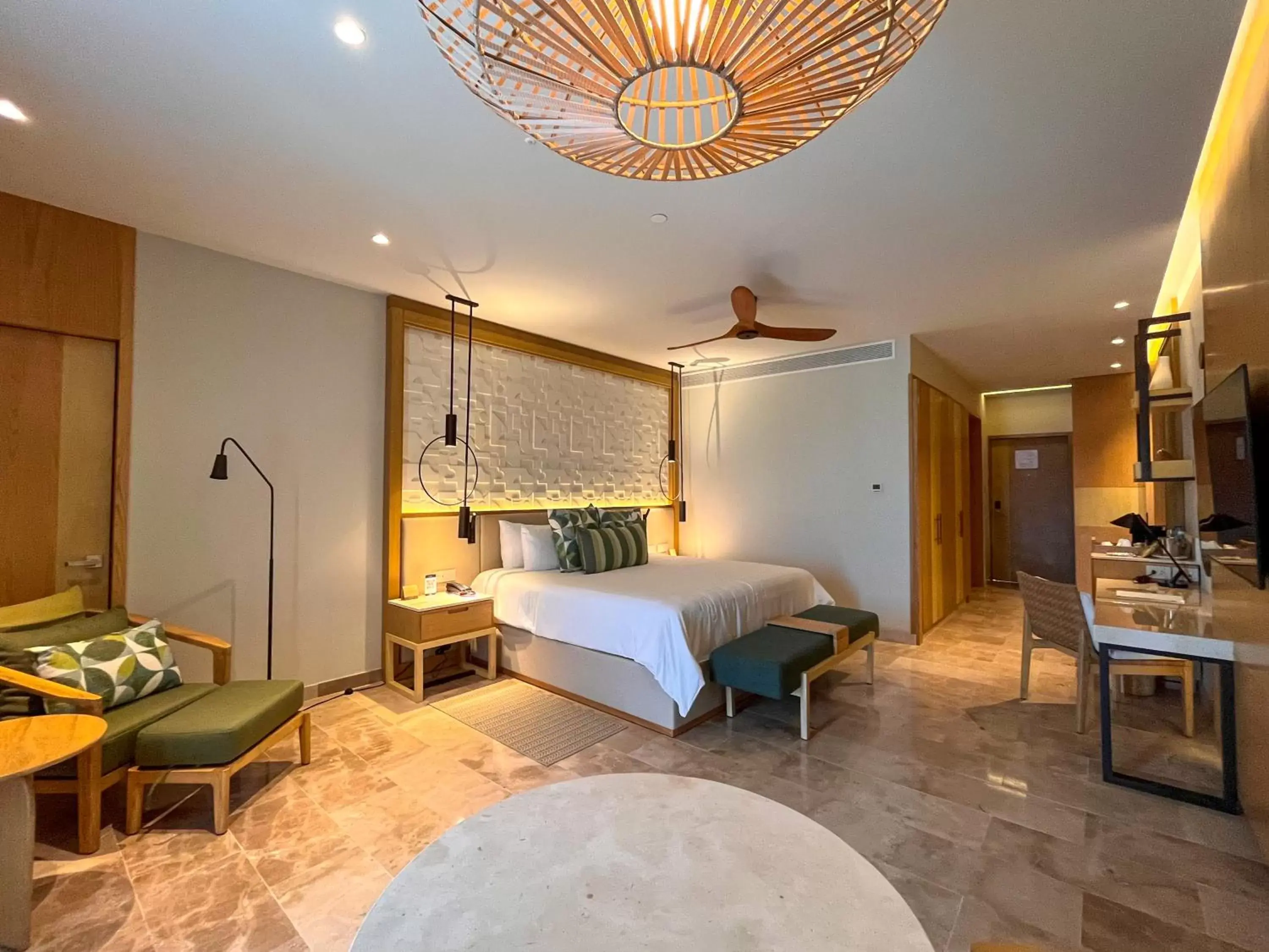 Serenity Club Ocean View King Bed Junior Suite - single occupancy in Haven Riviera Cancun - All Inclusive - Adults Only Serenity Club Ocean View King Bed Junior Suite - single occupancy in Haven Riviera Cancun - All Inclusive - Adults Only