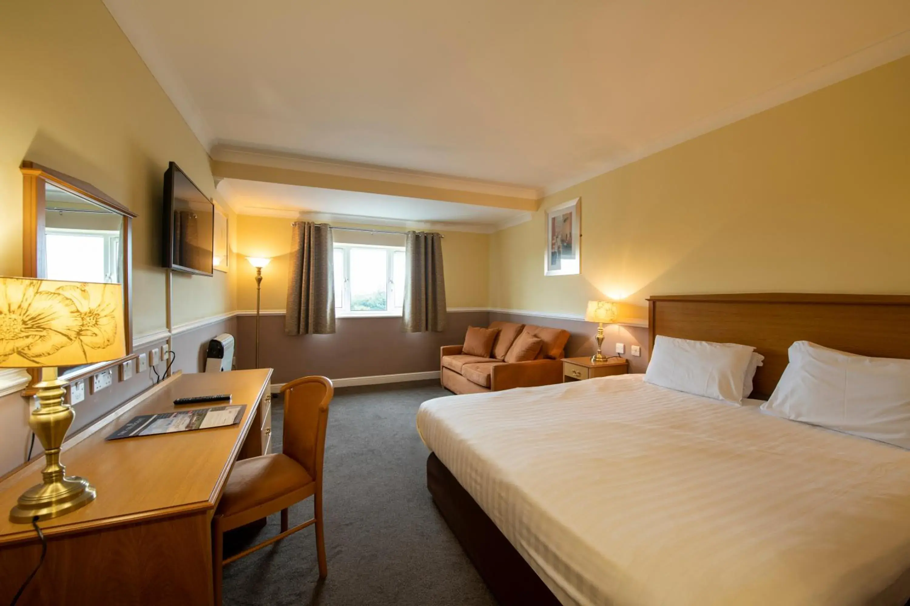 Standard Double Room in Southview Park Hotel Standard Double Room in Southview Park Hotel