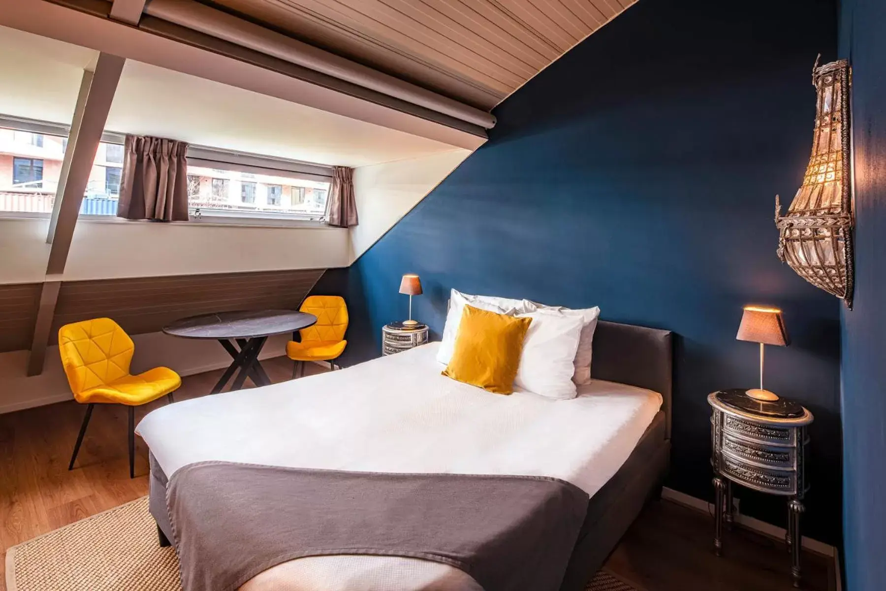 Art Twin Room in H2OTEL Rotterdam Art Twin Room in H2OTEL Rotterdam