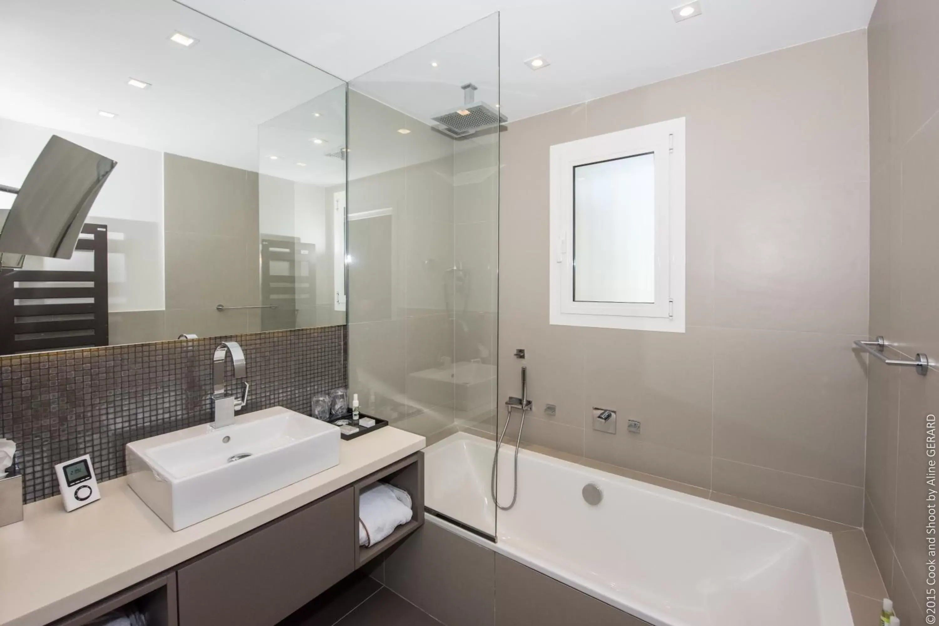 Deluxe Room with Terrace in Hôtel Château de la Bégude The Originals Collection Deluxe Room with Terrace in Hôtel Château de la Bégude The Originals Collection