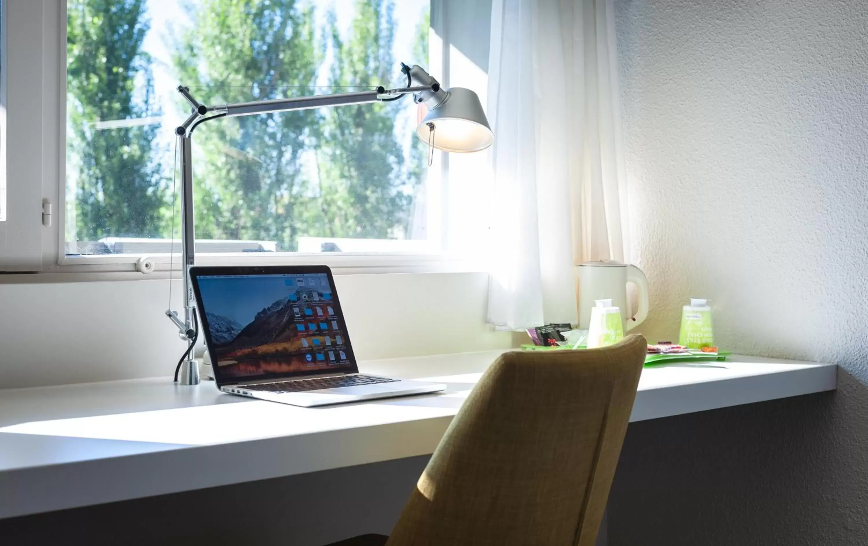 Twin Room in Campanile Beaune Twin Room in Campanile Beaune