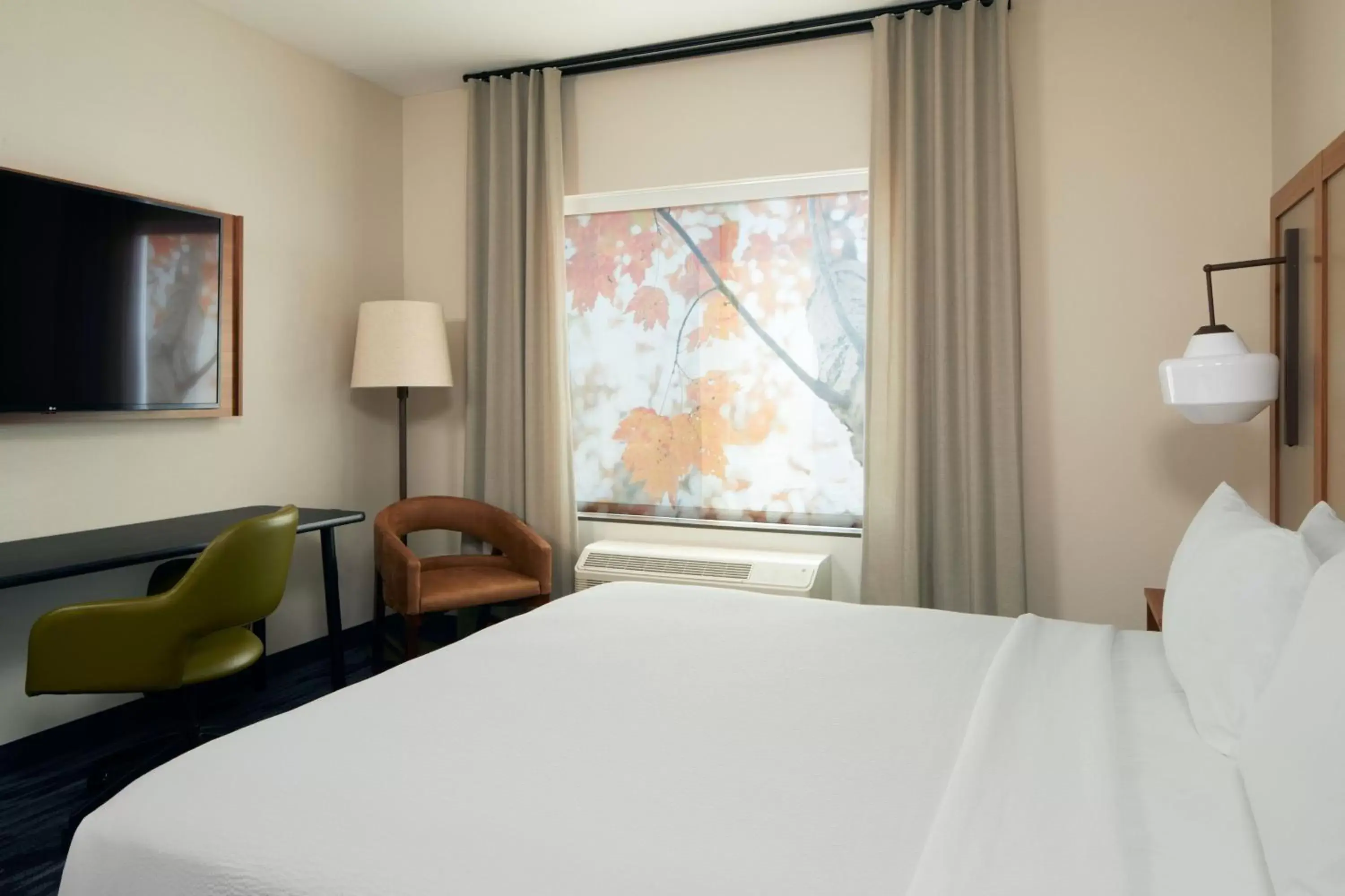 King Room in Fairfield by Marriott Inn & Suites Palmdale West King Room in Fairfield by Marriott Inn & Suites Palmdale West