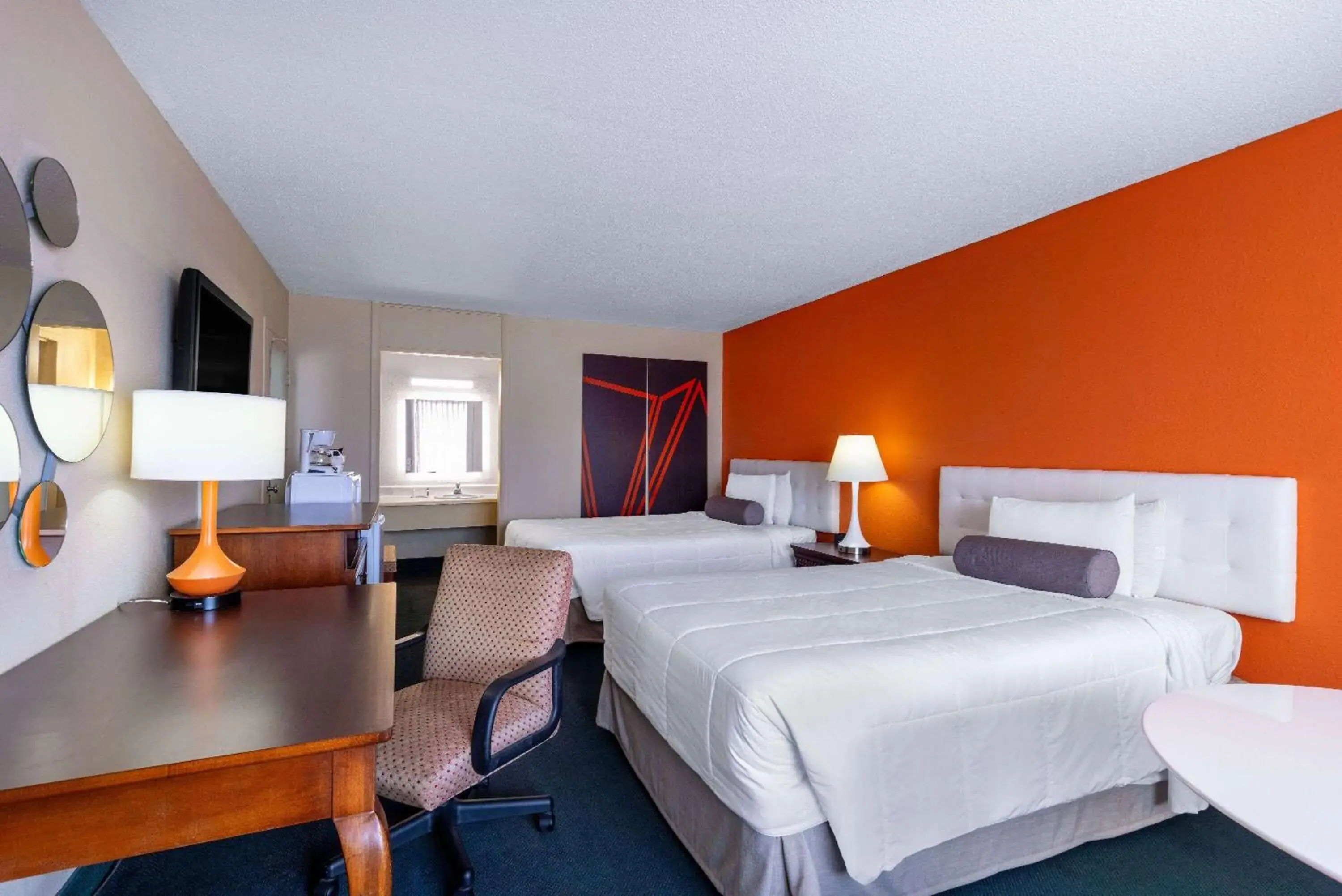 Deluxe Double Room with Two Double Beds - Non-Smoking in Howard Johnson by Wyndham Salem Hotel & Conference Center Deluxe Double Room with Two Double Beds - Non-Smoking in Howard Johnson by Wyndham Salem Hotel & Conference Center