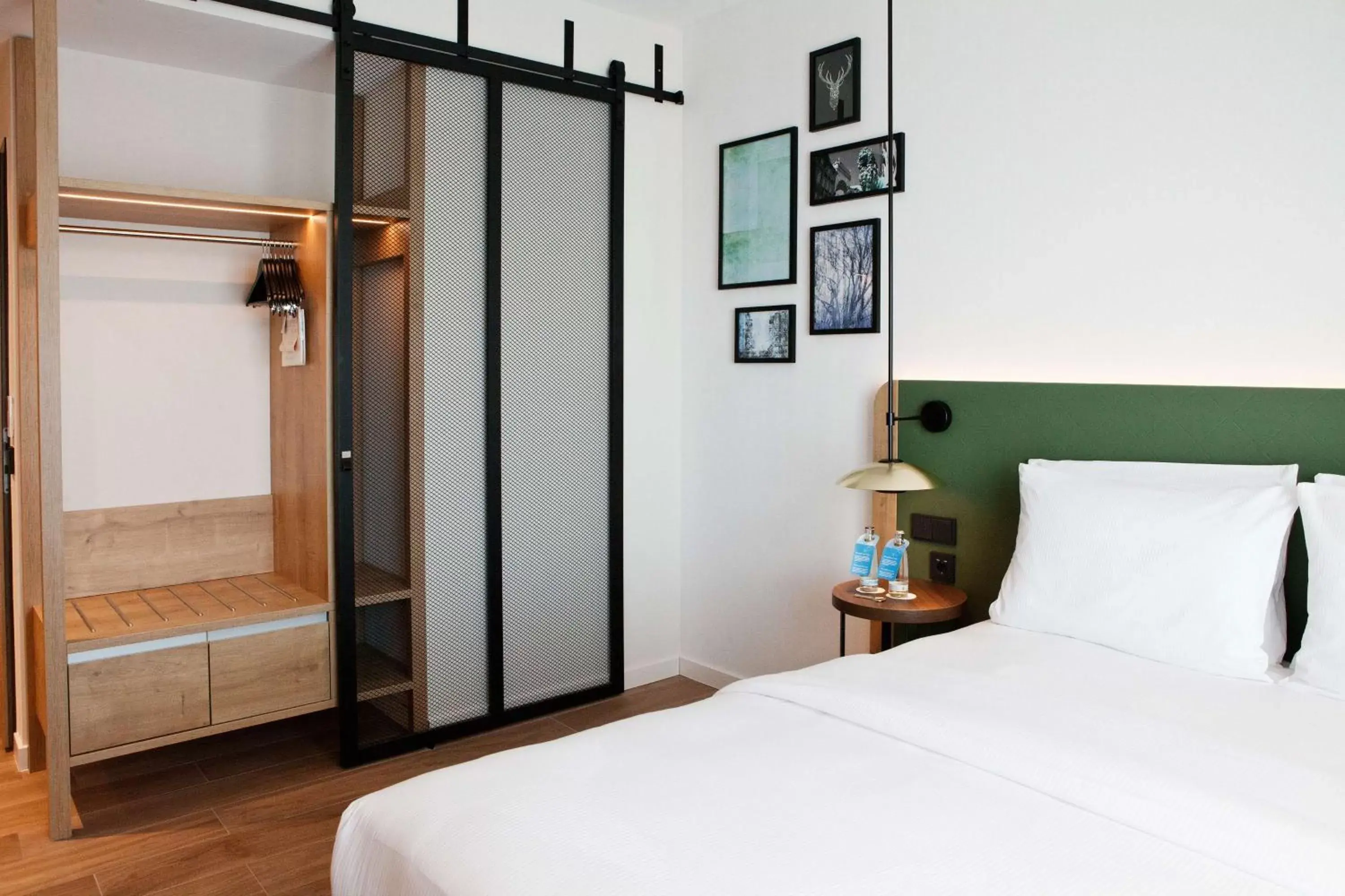 Queen Room - single occupancy in Hilton Garden Inn Munich Messe Queen Room - single occupancy in Hilton Garden Inn Munich Messe