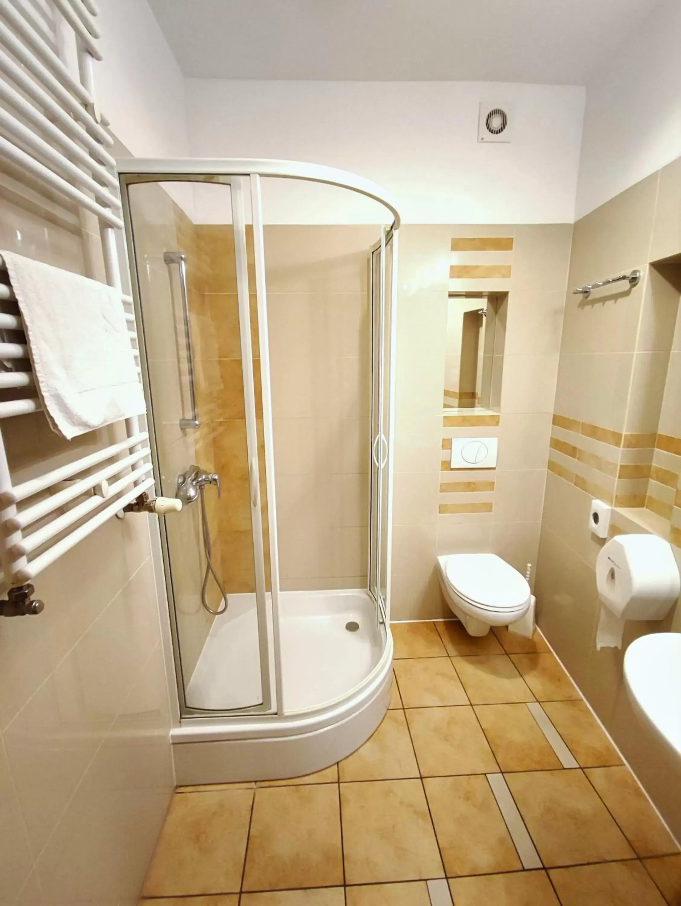 Double or Twin Room with Balcony in Rezydencja 5 Dębów Double or Twin Room with Balcony in Rezydencja 5 Dębów