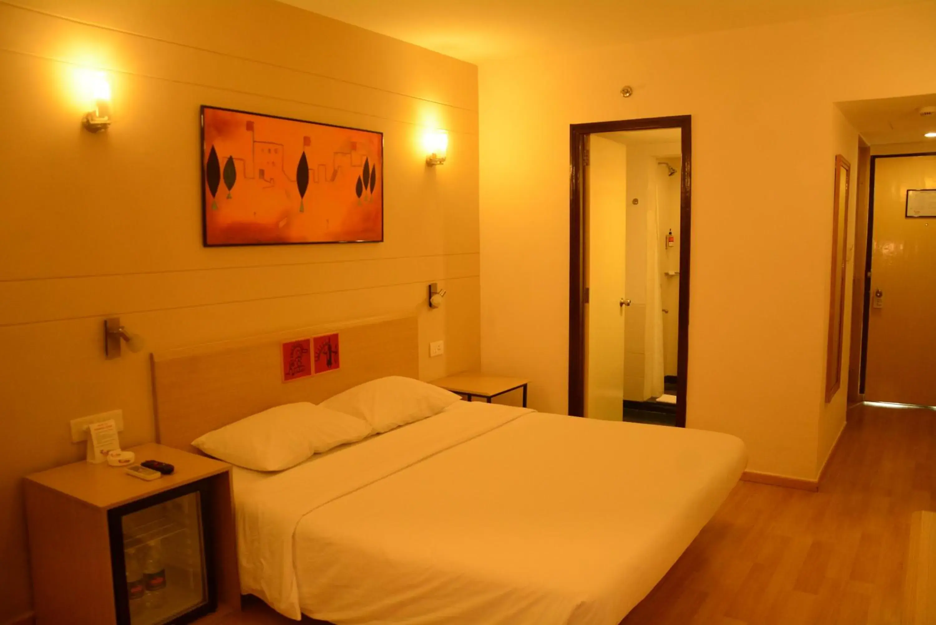 Executive Suite - single occupancy in Red Fox by Lemon Tree Hotels, Jaipur Executive Suite - single occupancy in Red Fox by Lemon Tree Hotels, Jaipur