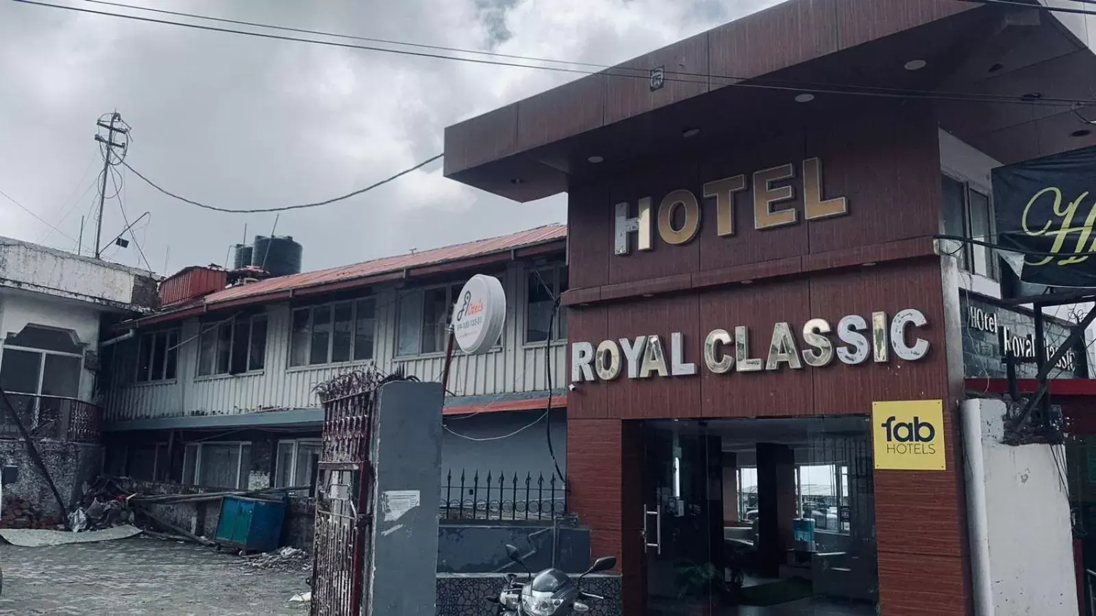 Property Building in Hotel Royal Classic @ Mall Road Mussoorie Property Building in Hotel Royal Classic @ Mall Road Mussoorie