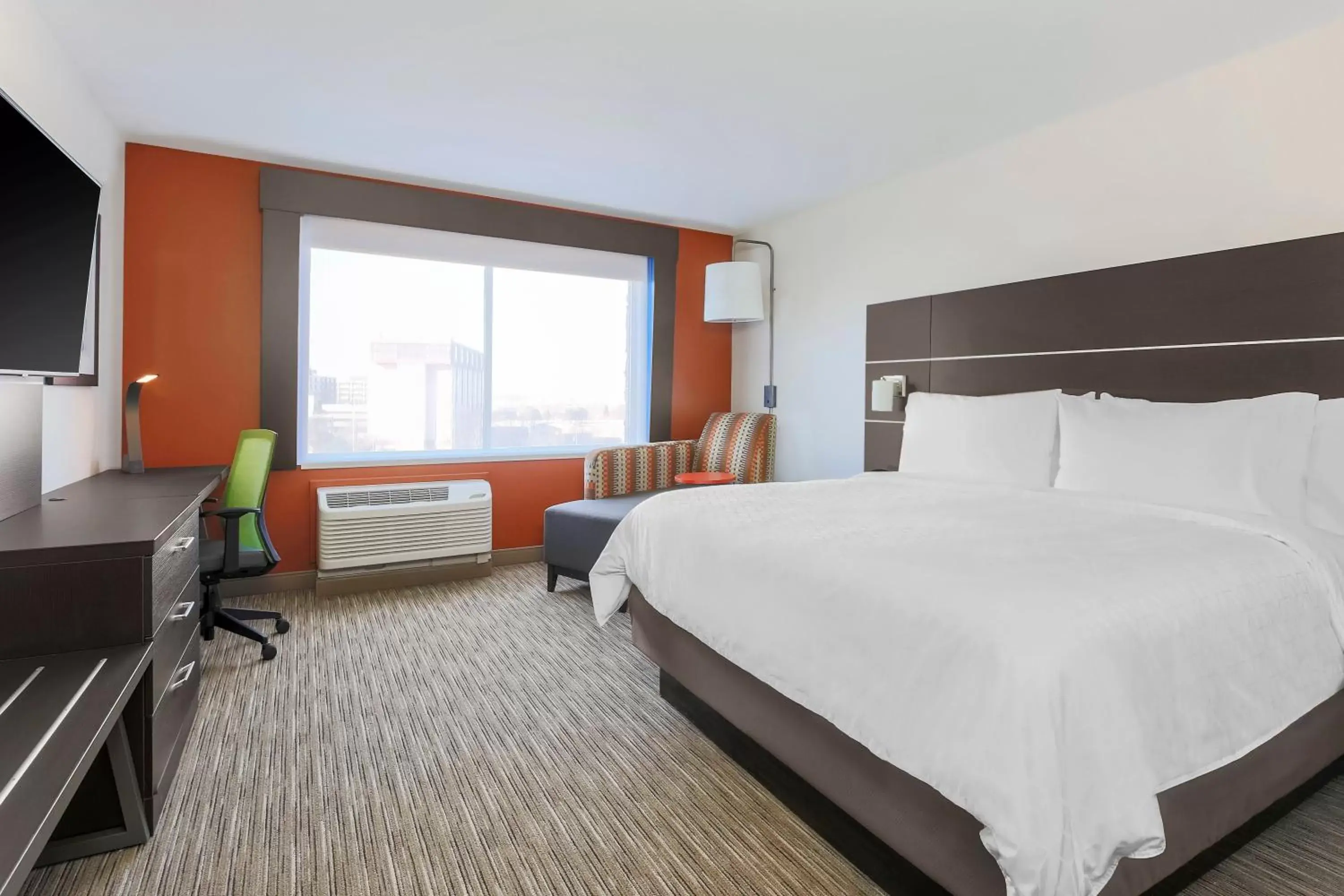King Room - Hearing Accessible in Holiday Inn Express & Suites Chicago O'Hare Airport by IHG King Room - Hearing Accessible in Holiday Inn Express & Suites Chicago O'Hare Airport by IHG