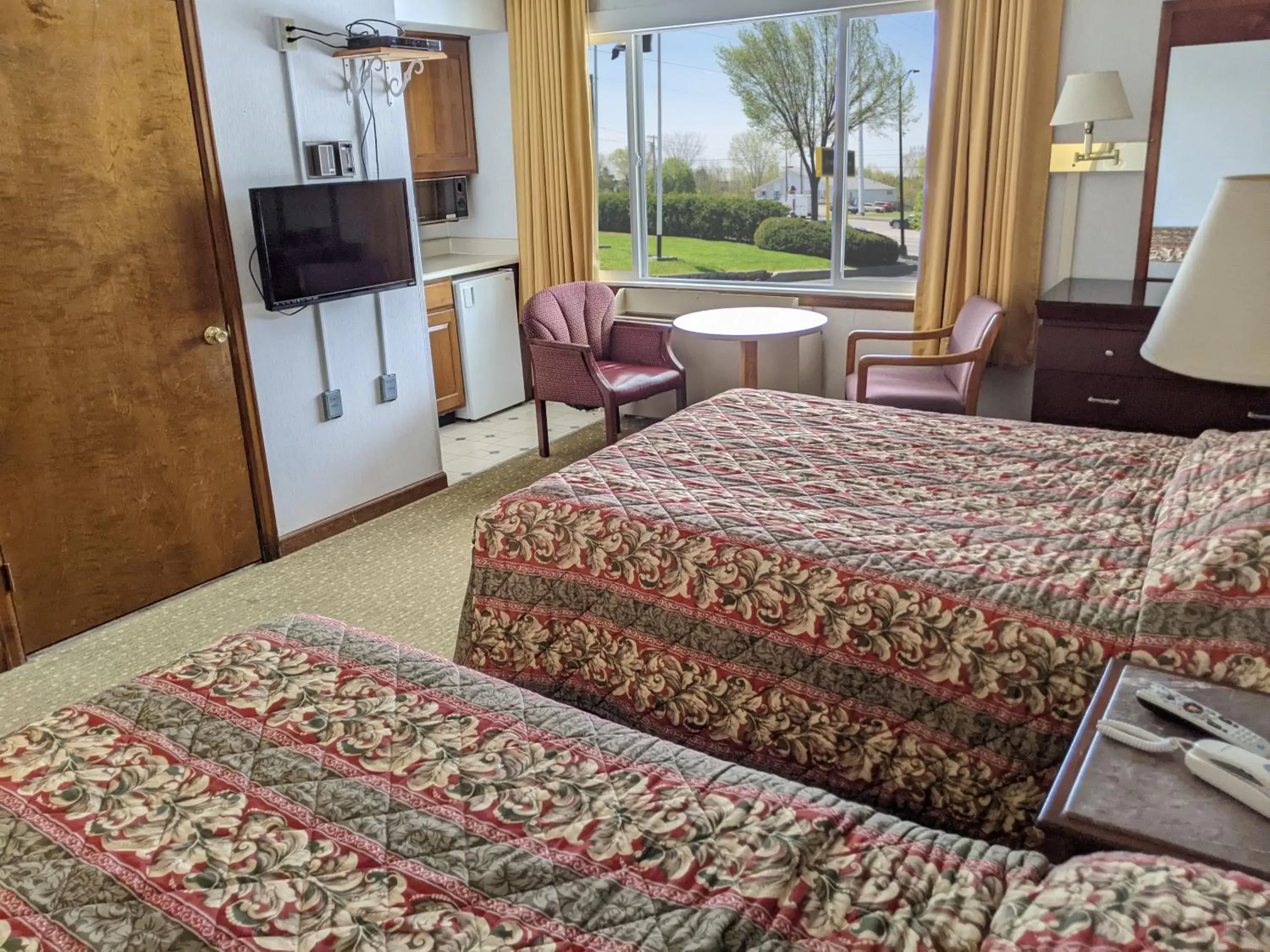 South Side Inn - Burlington South Side Inn - Burlington