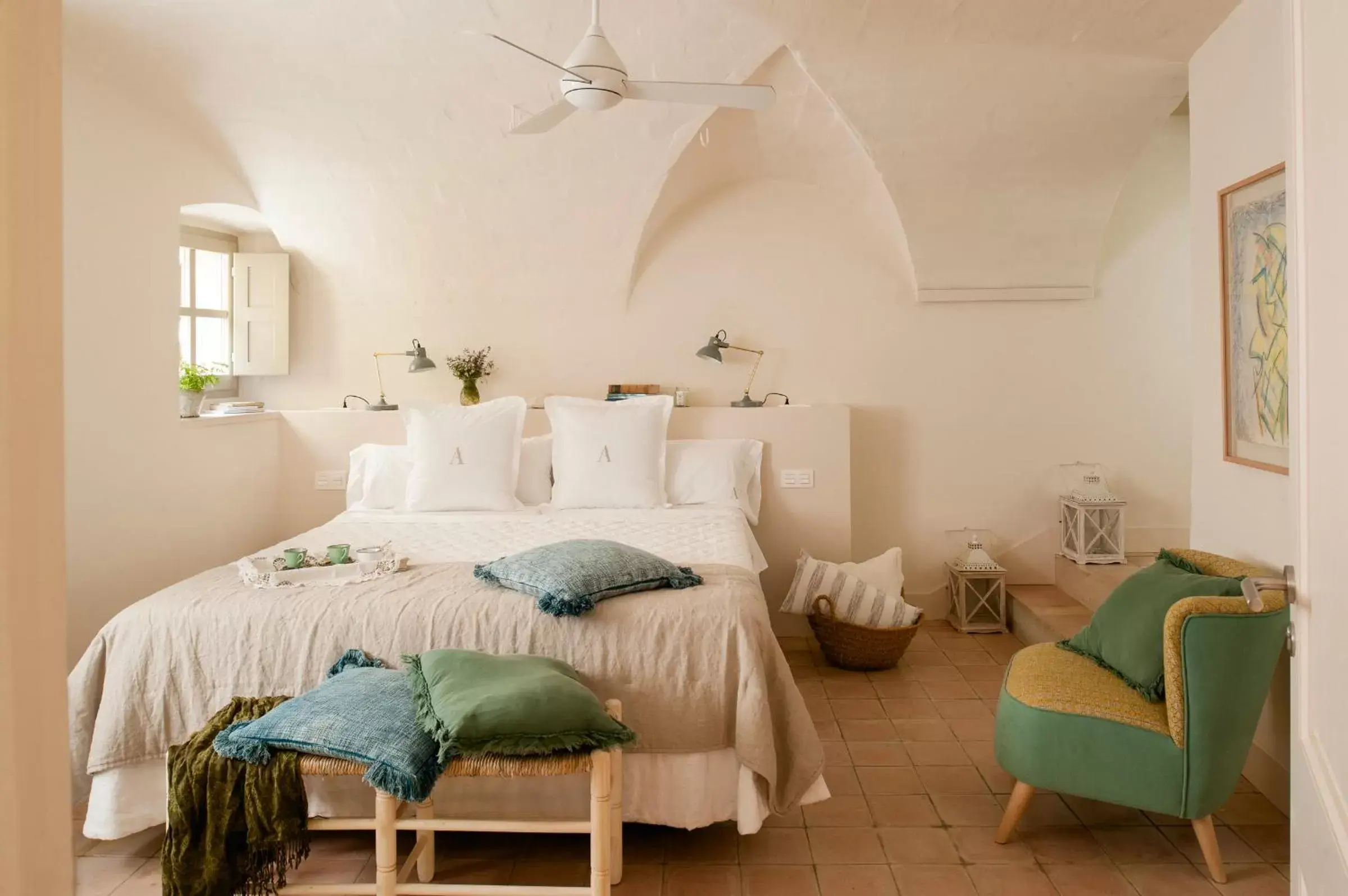 One-Bedroom Suite in Arkhé Hotel Boutique Pals One-Bedroom Suite in Arkhé Hotel Boutique Pals