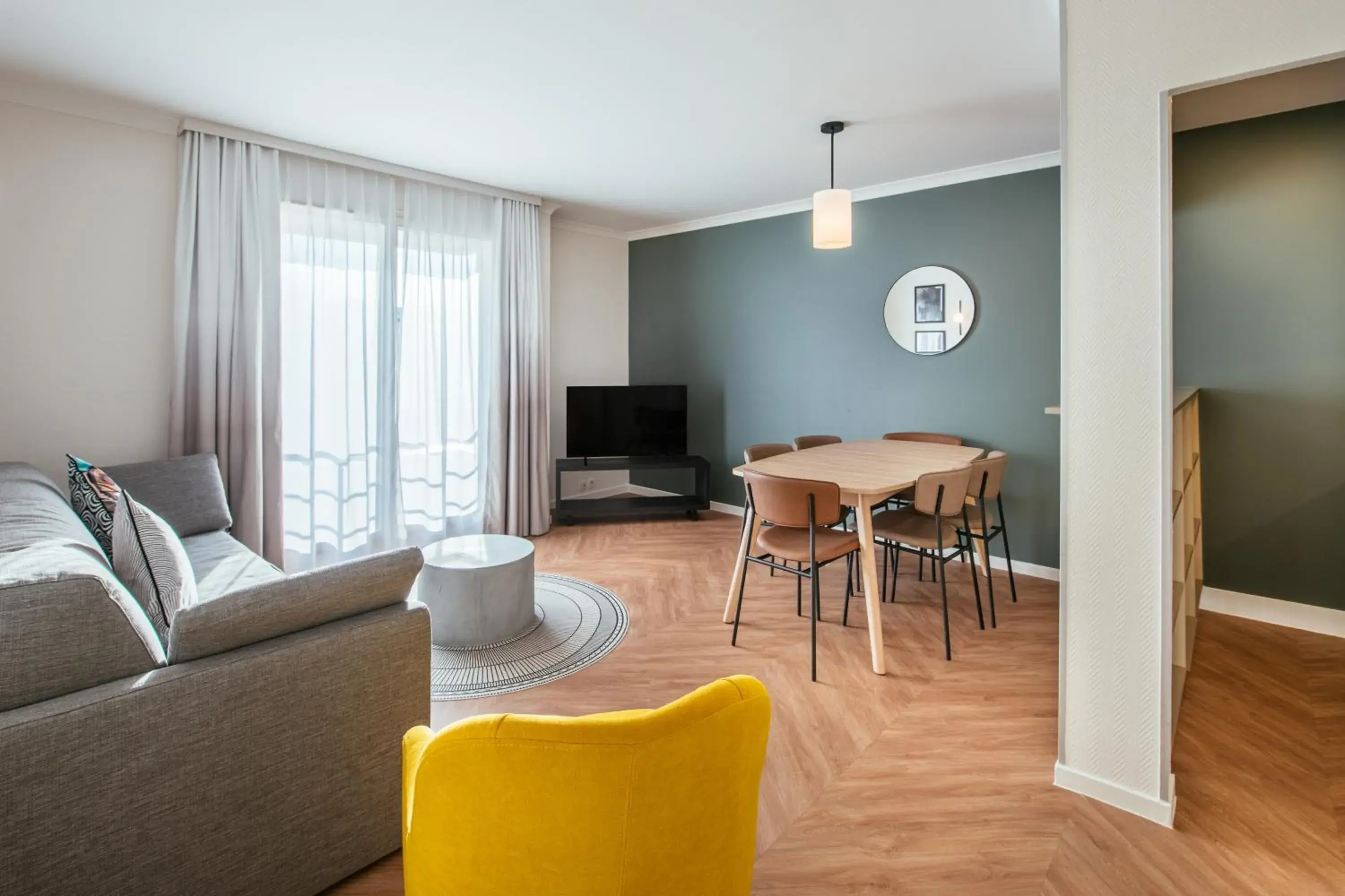 Two-Bedroom Apartment (6 Adults) in Aparthotel Adagio Paris Buttes Chaumont Two-Bedroom Apartment (6 Adults) in Aparthotel Adagio Paris Buttes Chaumont