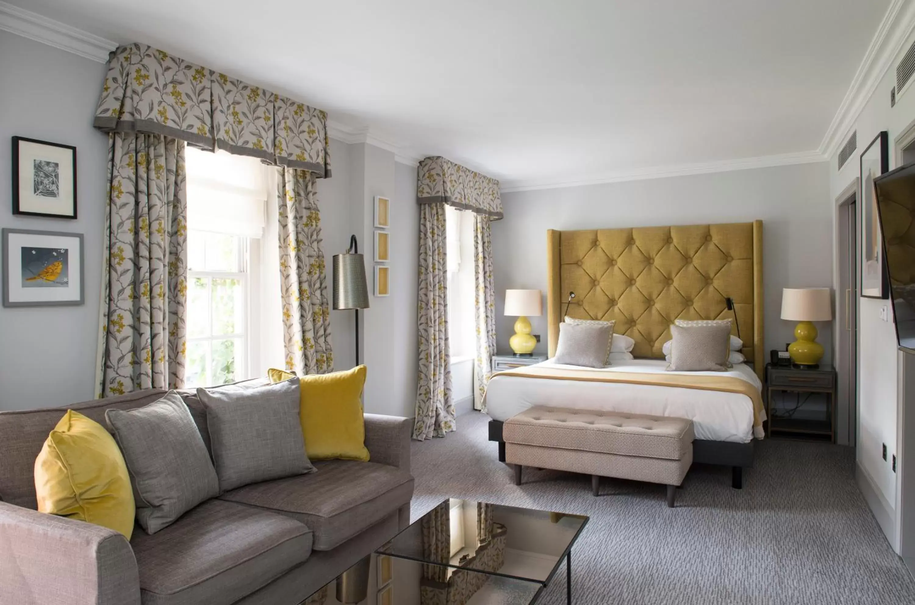 Deluxe King Room in Bush Hotel Farnham Deluxe King Room in Bush Hotel Farnham