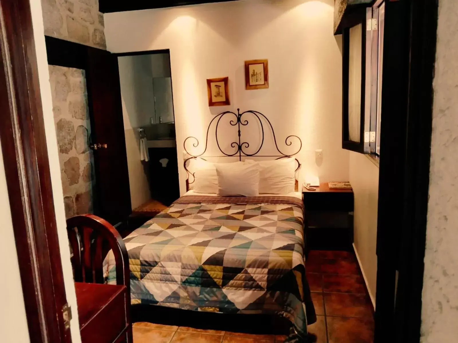 Economy Double Room in Hotel Mesón de los Remedios Economy Double Room in Hotel Mesón de los Remedios