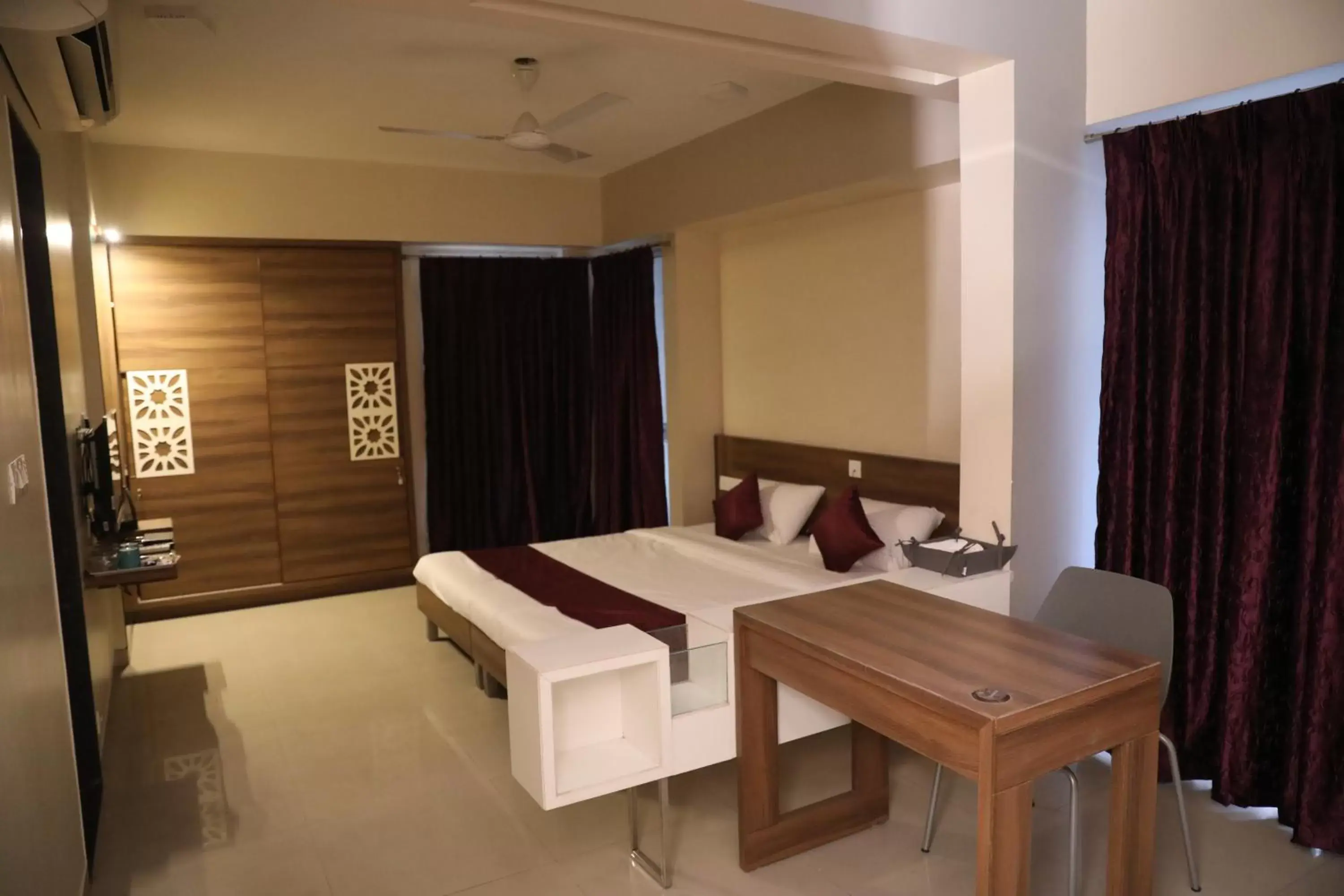 Deluxe Double Room in AUHTEL Baner Deluxe Double Room in AUHTEL Baner