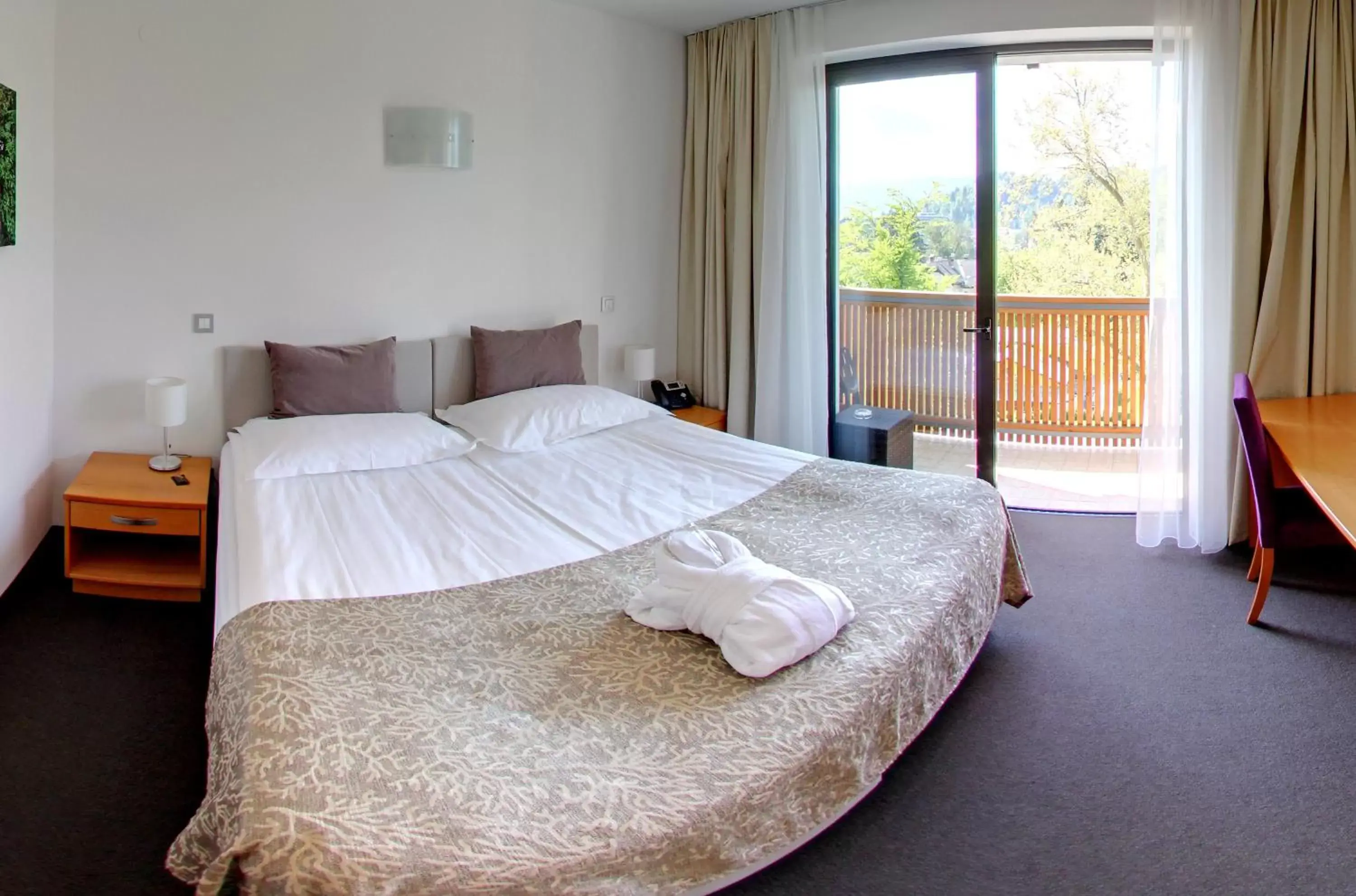 Double or Twin Room with Balcony in Hotel Astoria Superior Double or Twin Room with Balcony in Hotel Astoria Superior