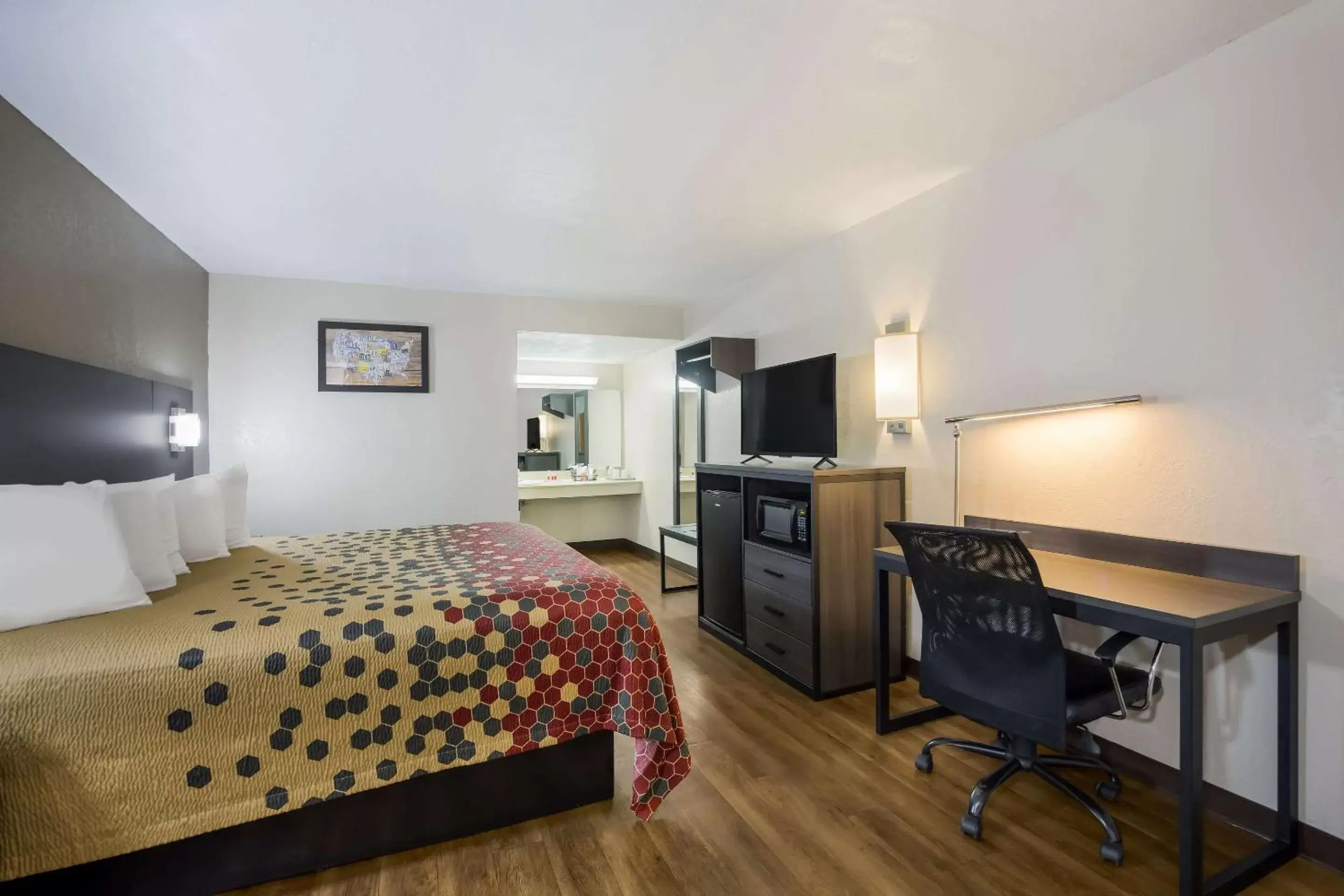 King Room - Non-Smoking in Econo Lodge Live Oak King Room - Non-Smoking in Econo Lodge Live Oak