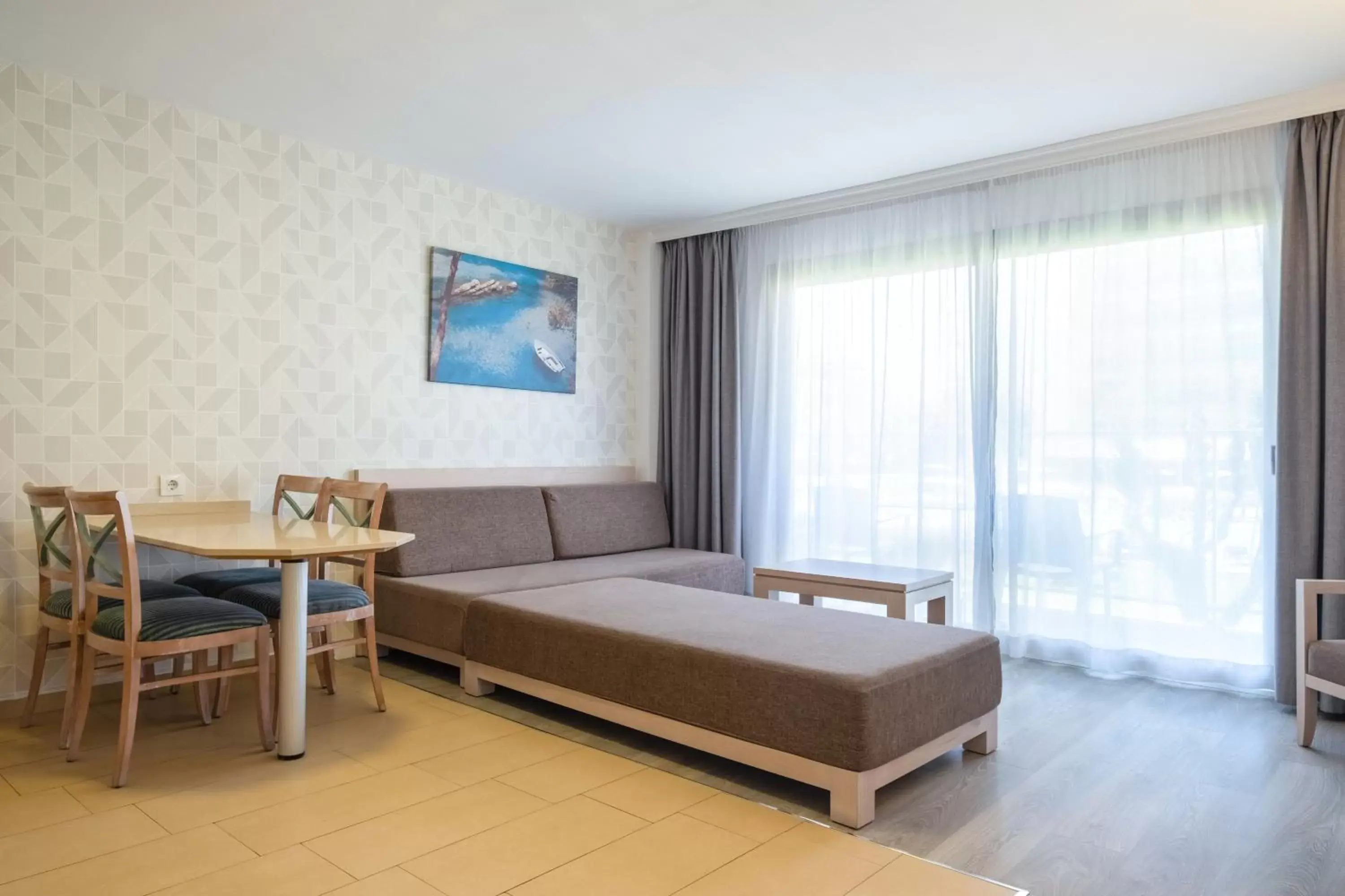 One-Bedroom Apartment with Balcony (2 Adults + 1 Child) in Helios Mallorca Hotel & Apartments One-Bedroom Apartment with Balcony (2 Adults + 1 Child) in Helios Mallorca Hotel & Apartments