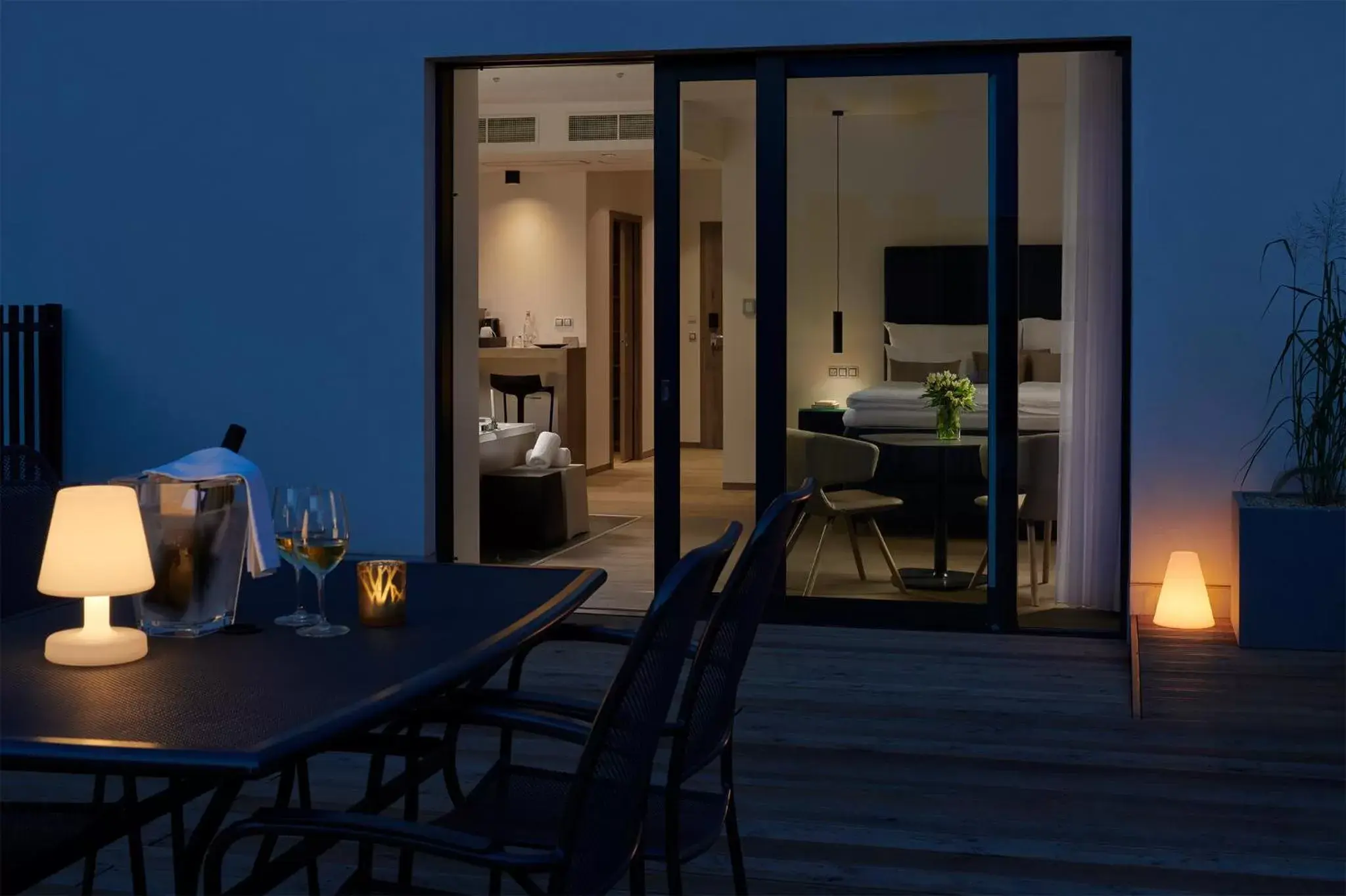 Suite with Hot Tub in Hotel Passage Suite with Hot Tub in Hotel Passage