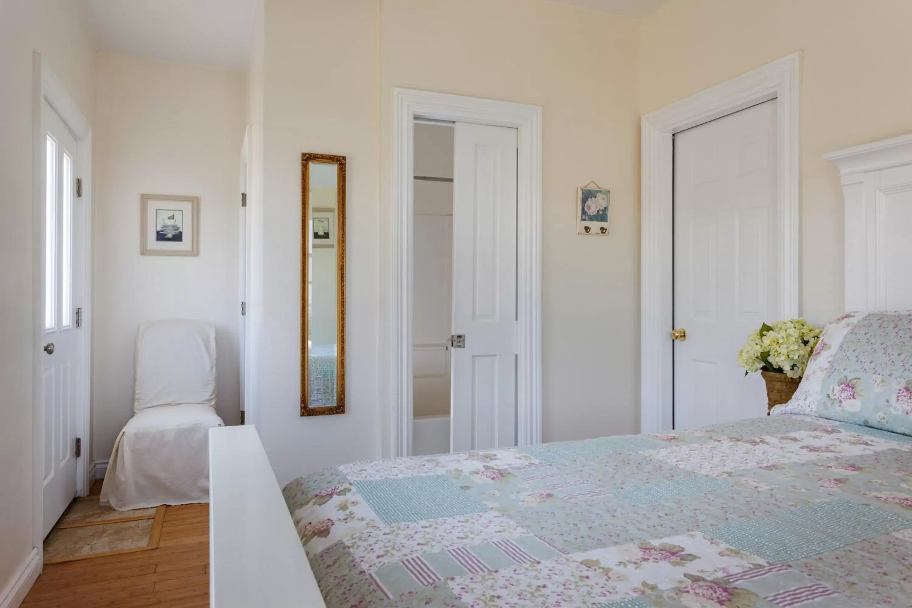 Queen Room with Sea View in Avonlea Queen Room with Sea View in Avonlea