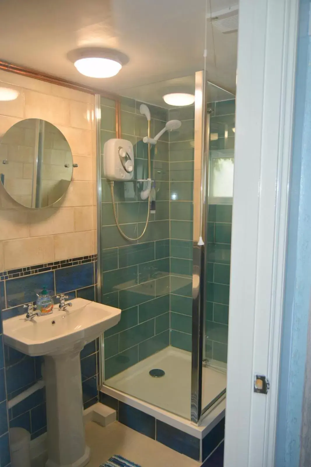 Double Room with Private Bathroom in The Creamery Double Room with Private Bathroom in The Creamery