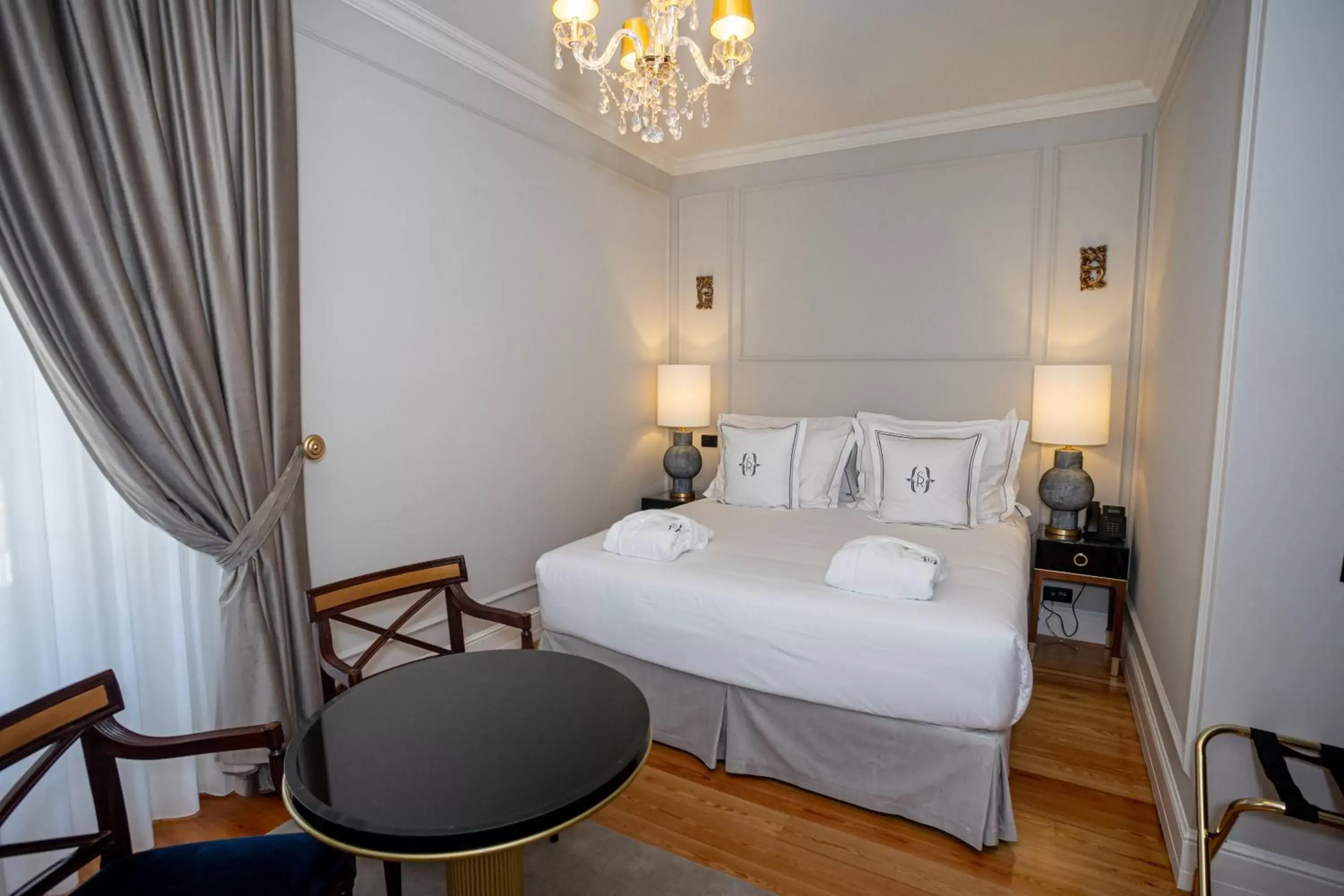 Solar Deluxe Garden in Solar do Requeijo by Luna Hotels & Resorts Solar Deluxe Garden in Solar do Requeijo by Luna Hotels & Resorts