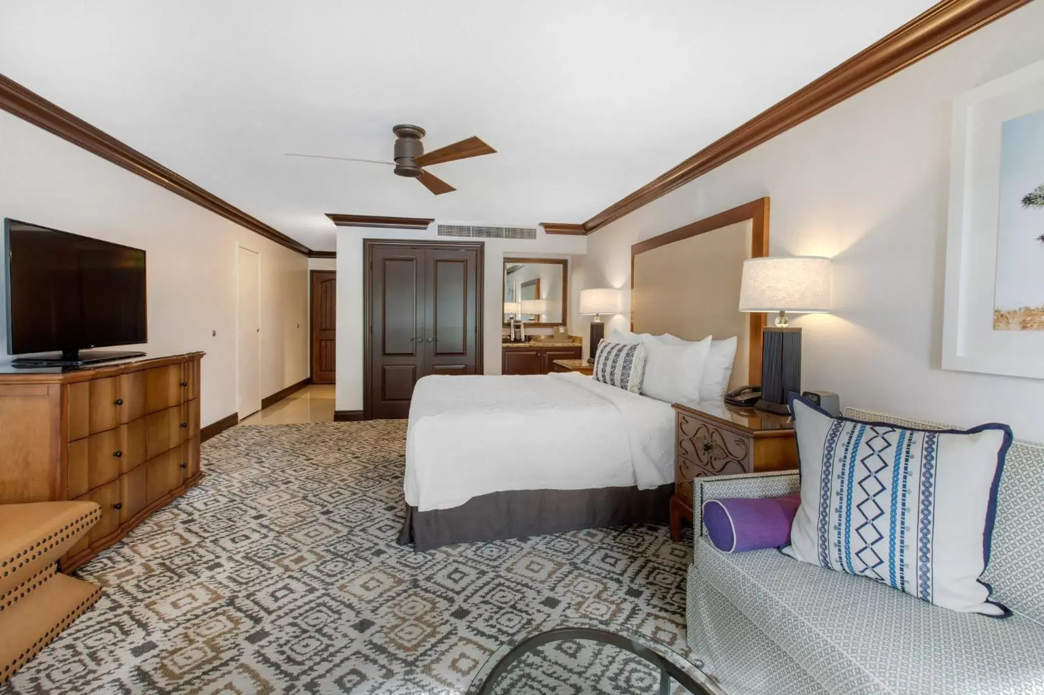 Vista View Room 1 King Bed in Omni Rancho Las Palmas Resort & Spa Vista View Room 1 King Bed in Omni Rancho Las Palmas Resort & Spa