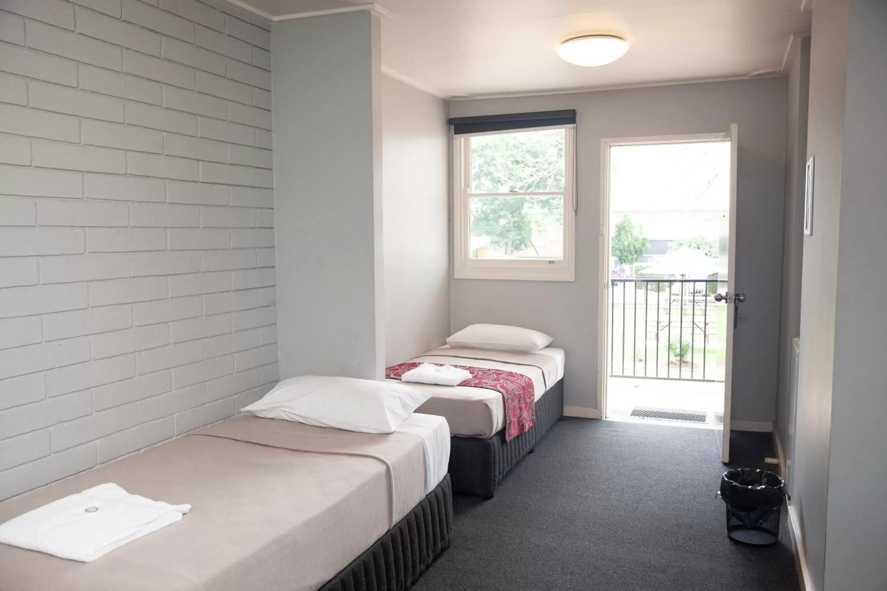 Deluxe Family Room in Royal Hotel Singleton Deluxe Family Room in Royal Hotel Singleton