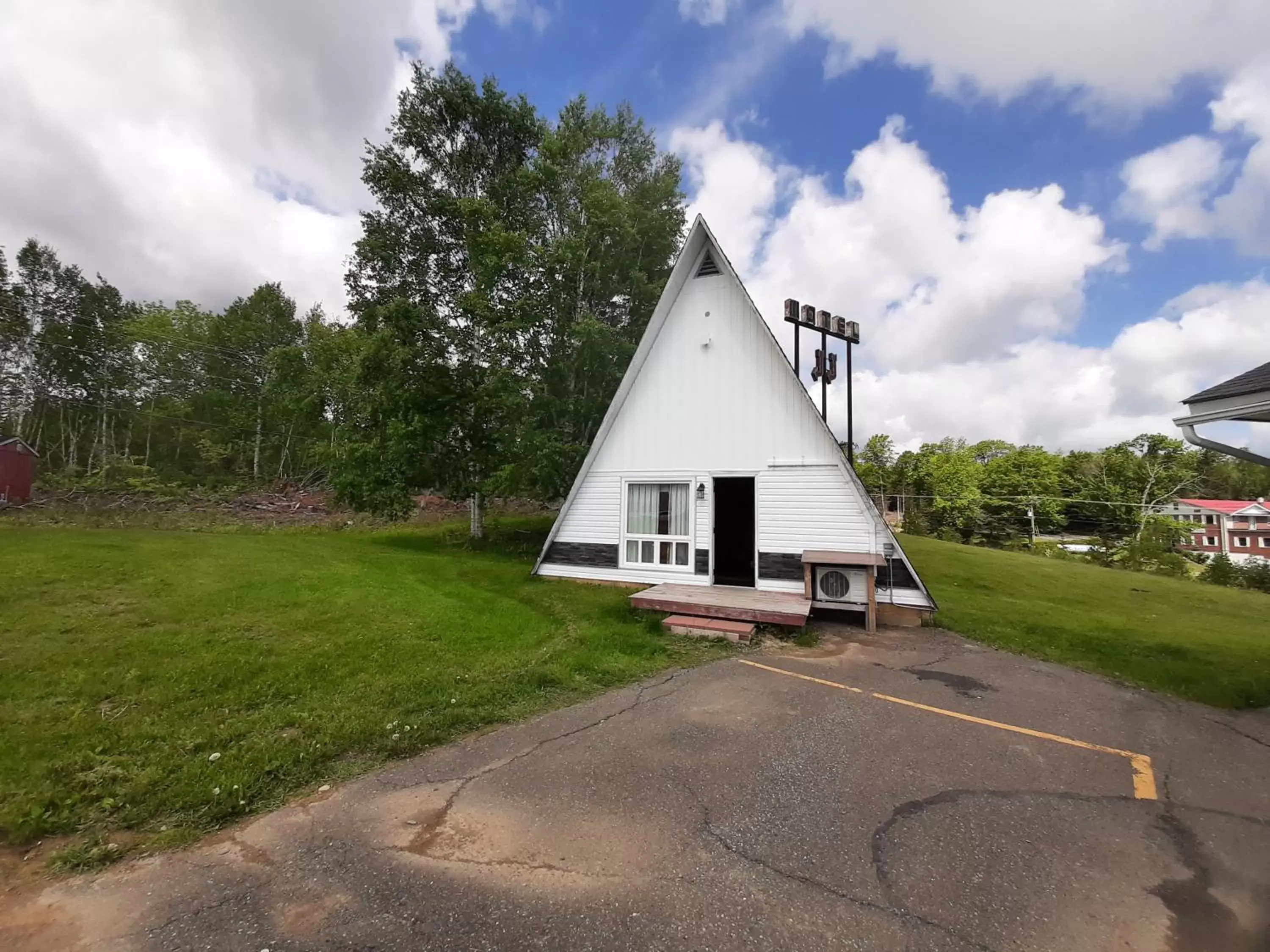Studio Suite with Two Queen Beds - Non-Smoking in Howard Johnson by Wyndham Woodstock NB Studio Suite with Two Queen Beds - Non-Smoking in Howard Johnson by Wyndham Woodstock NB