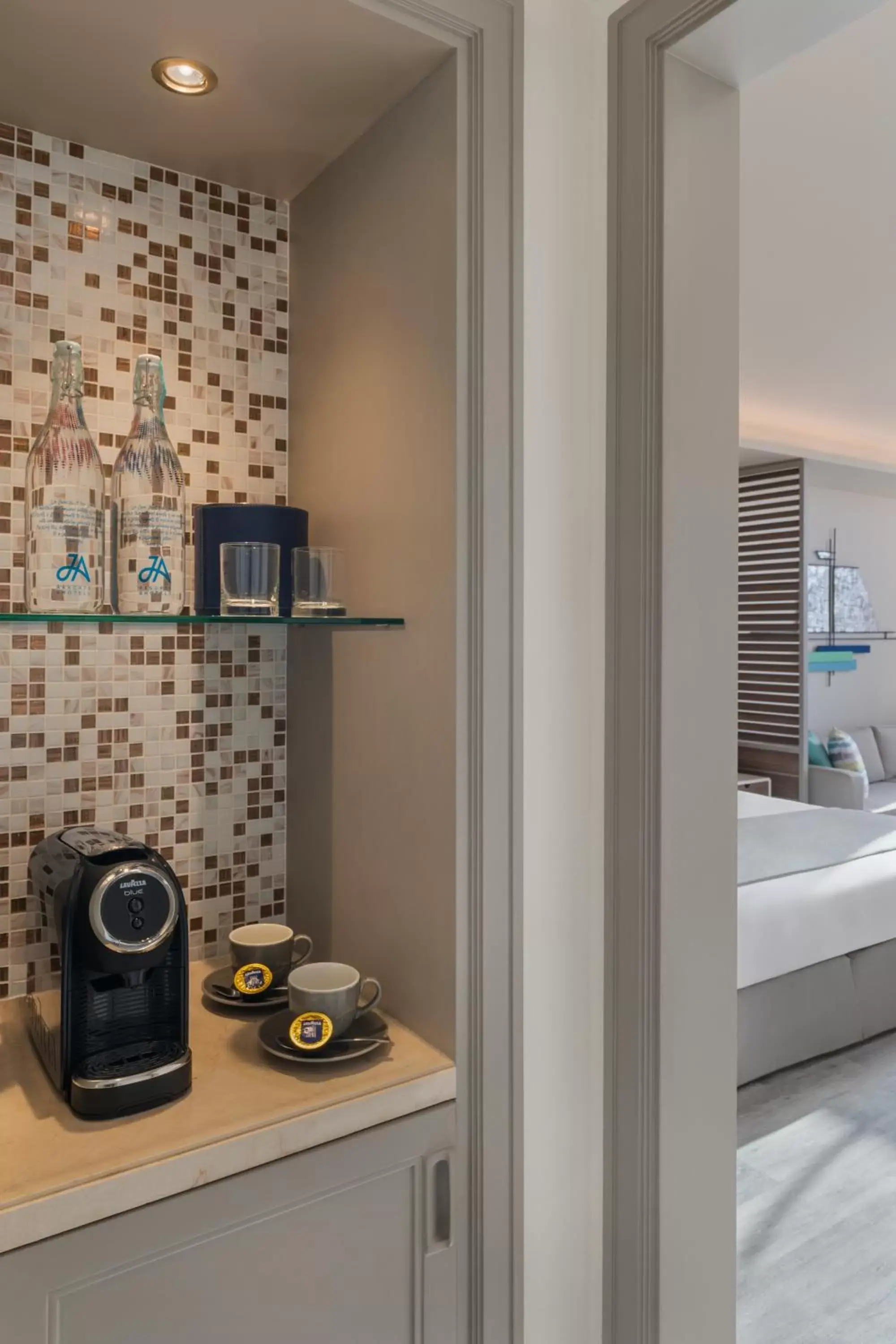 Sea View One Bedroom Suite with Signature Club Lounge Access with Free Shuttle to Shopping Malls in JA Palm Tree Court, Dubai Sea View One Bedroom Suite with Signature Club Lounge Access with Free Shuttle to Shopping Malls in JA Palm Tree Court, Dubai