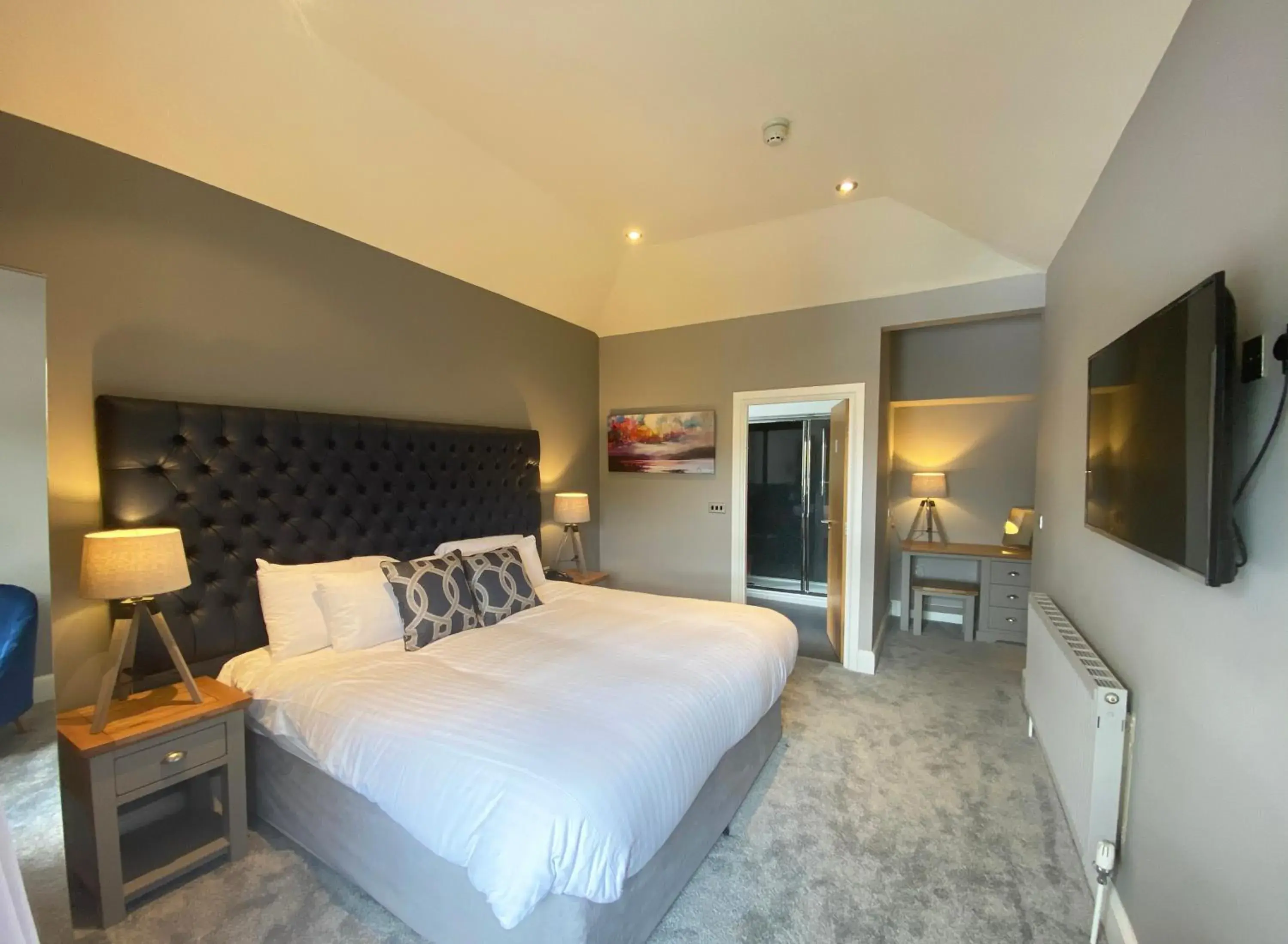 Superior King or Twin Room in Aberdunant Hall Superior King or Twin Room in Aberdunant Hall