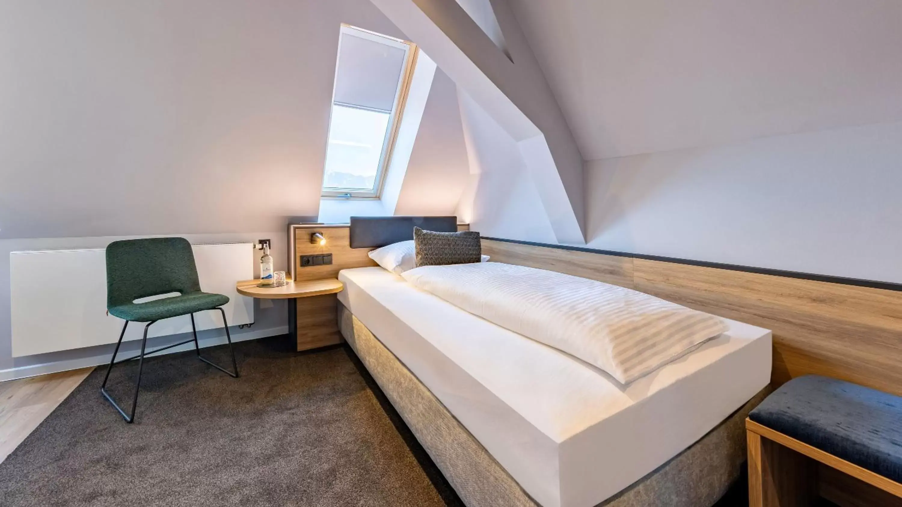 Single Room with Air Conditioning - single occupancy in BOLLWERK Lifestyle Hotel, automatisiertes Hotel mit Self Check In Single Room with Air Conditioning - single occupancy in BOLLWERK Lifestyle Hotel, automatisiertes Hotel mit Self Check In