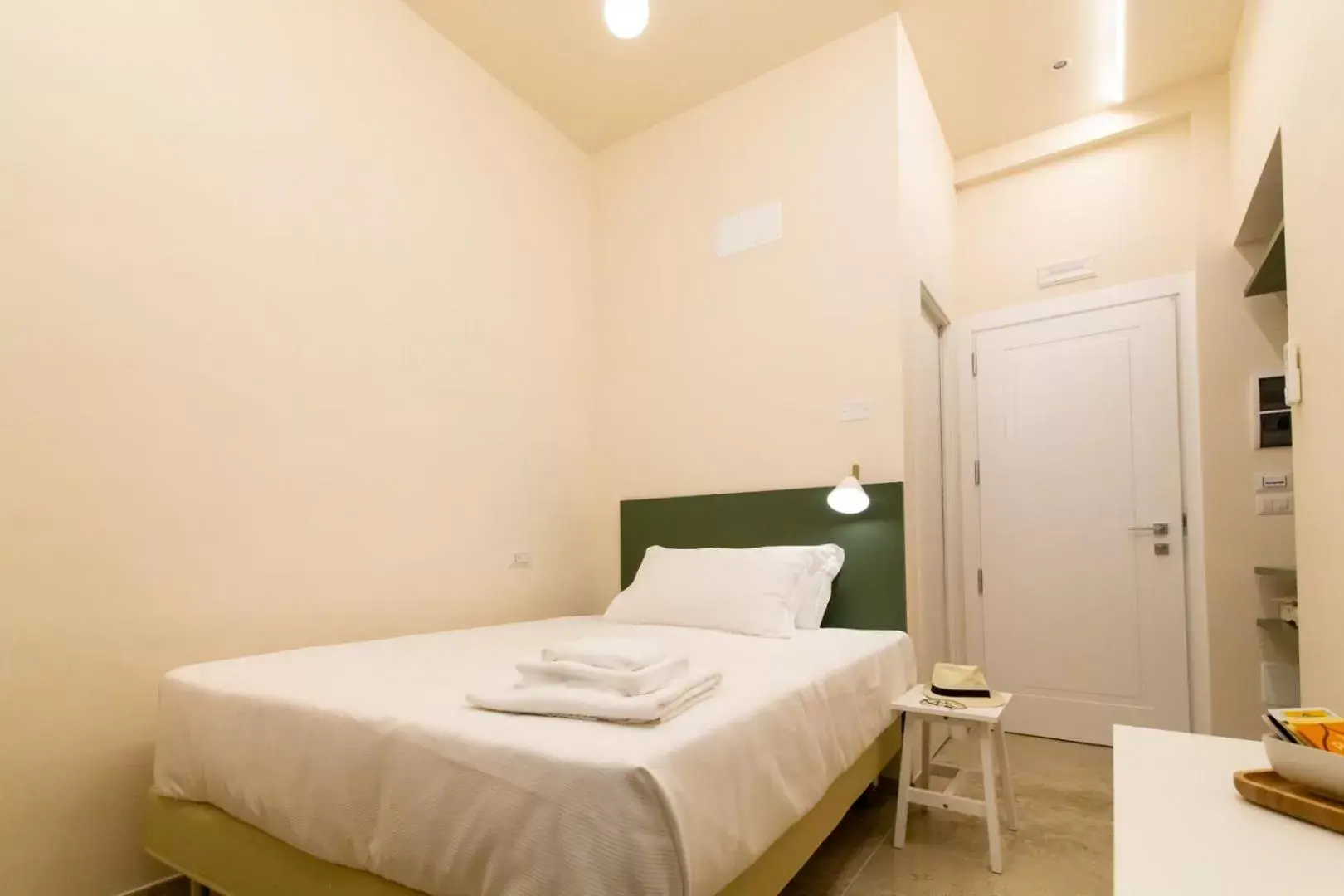 Budget Single Room - single occupancy in Migliori Olive Ascolane beds Budget Single Room - single occupancy in Migliori Olive Ascolane beds