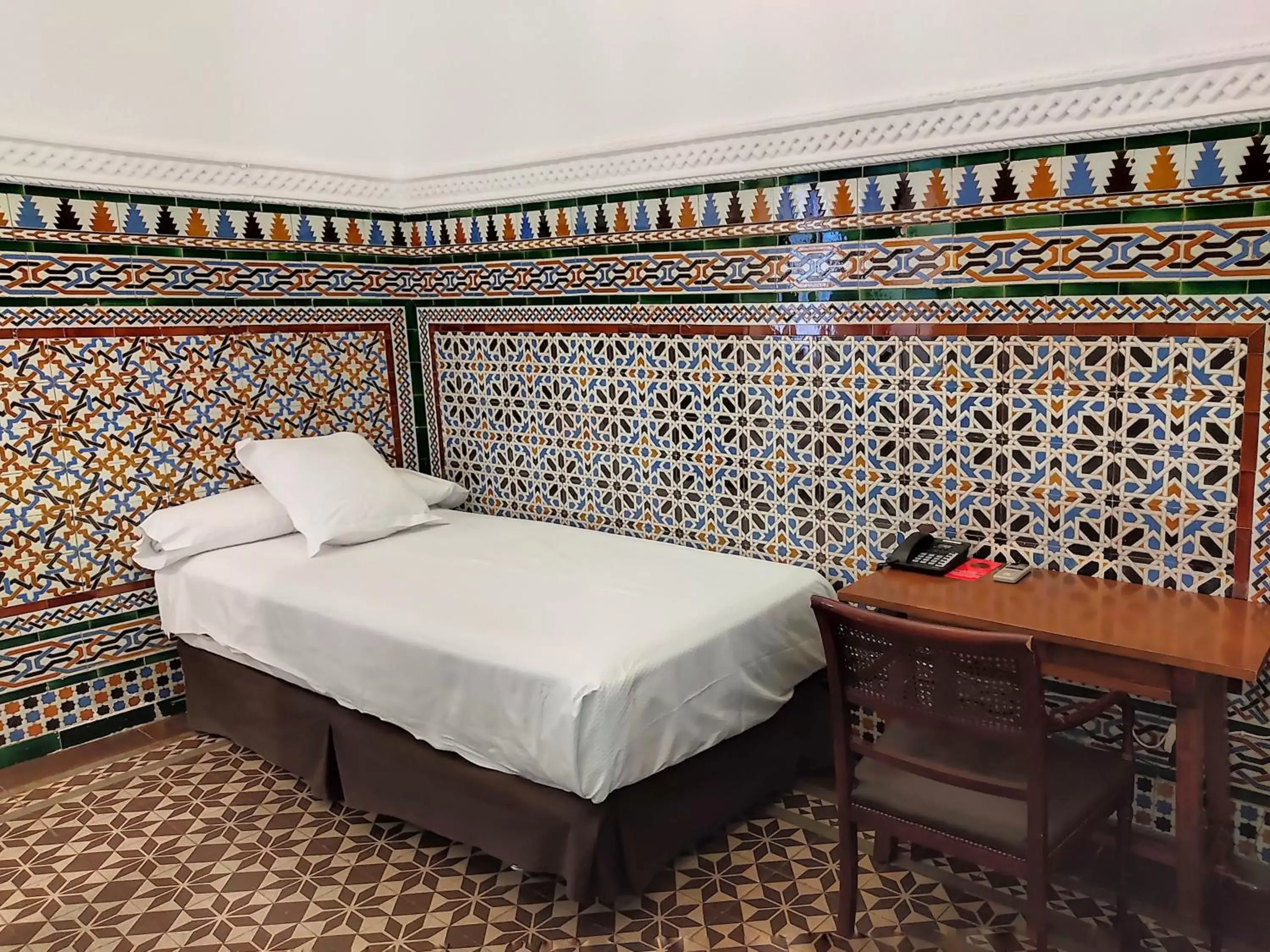 Double Room with Extra Bed in Hotel Simon Double Room with Extra Bed in Hotel Simon