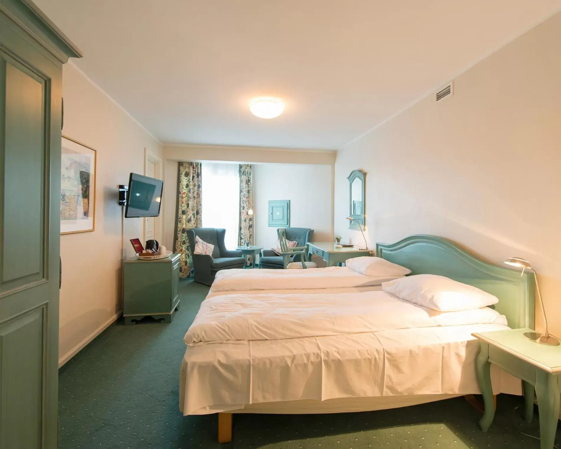 Twin Room - single occupancy in Lillesand Hotel Norge Twin Room - single occupancy in Lillesand Hotel Norge