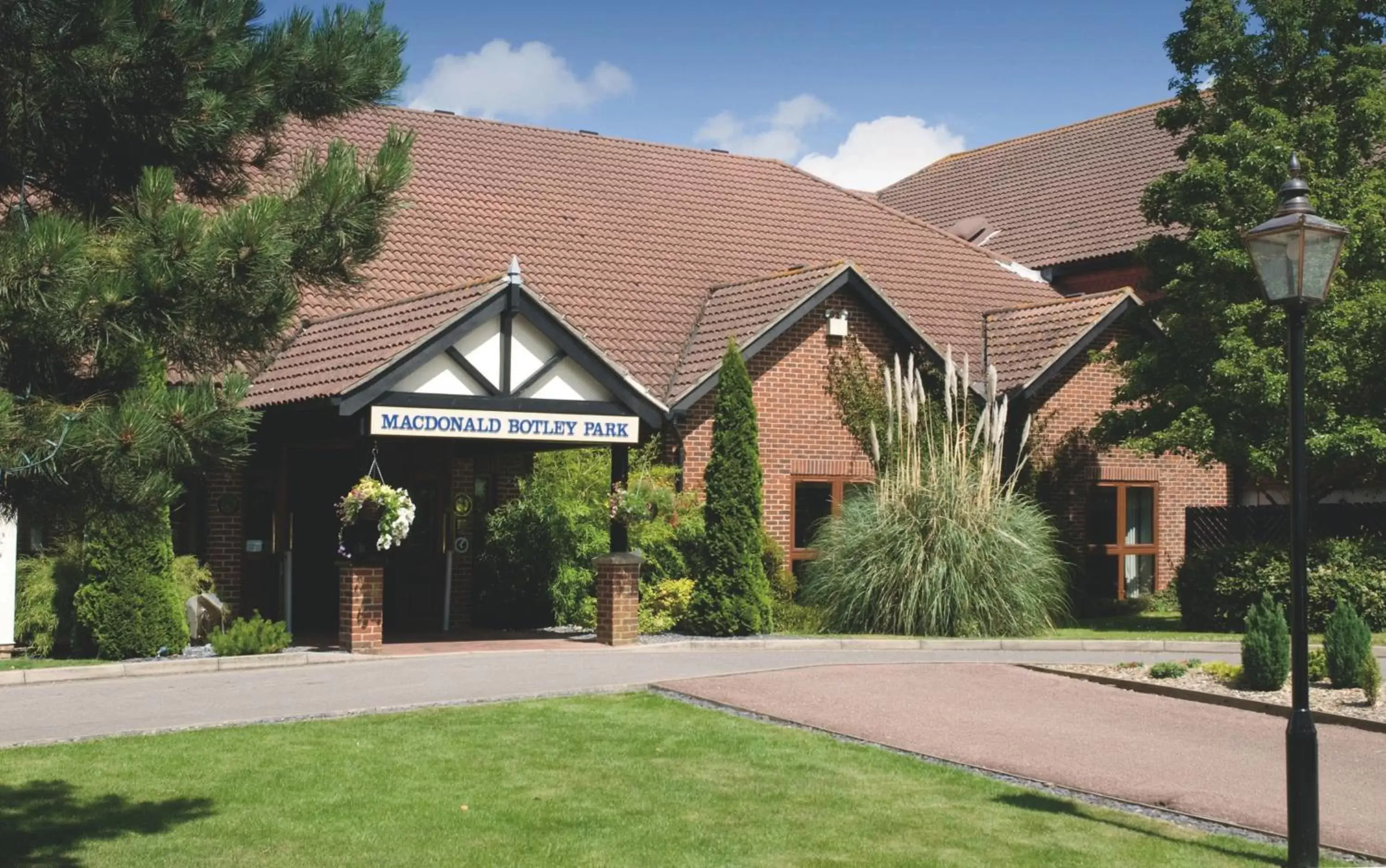 Macdonald Botley Park Hotel & Spa Macdonald Botley Park Hotel & Spa