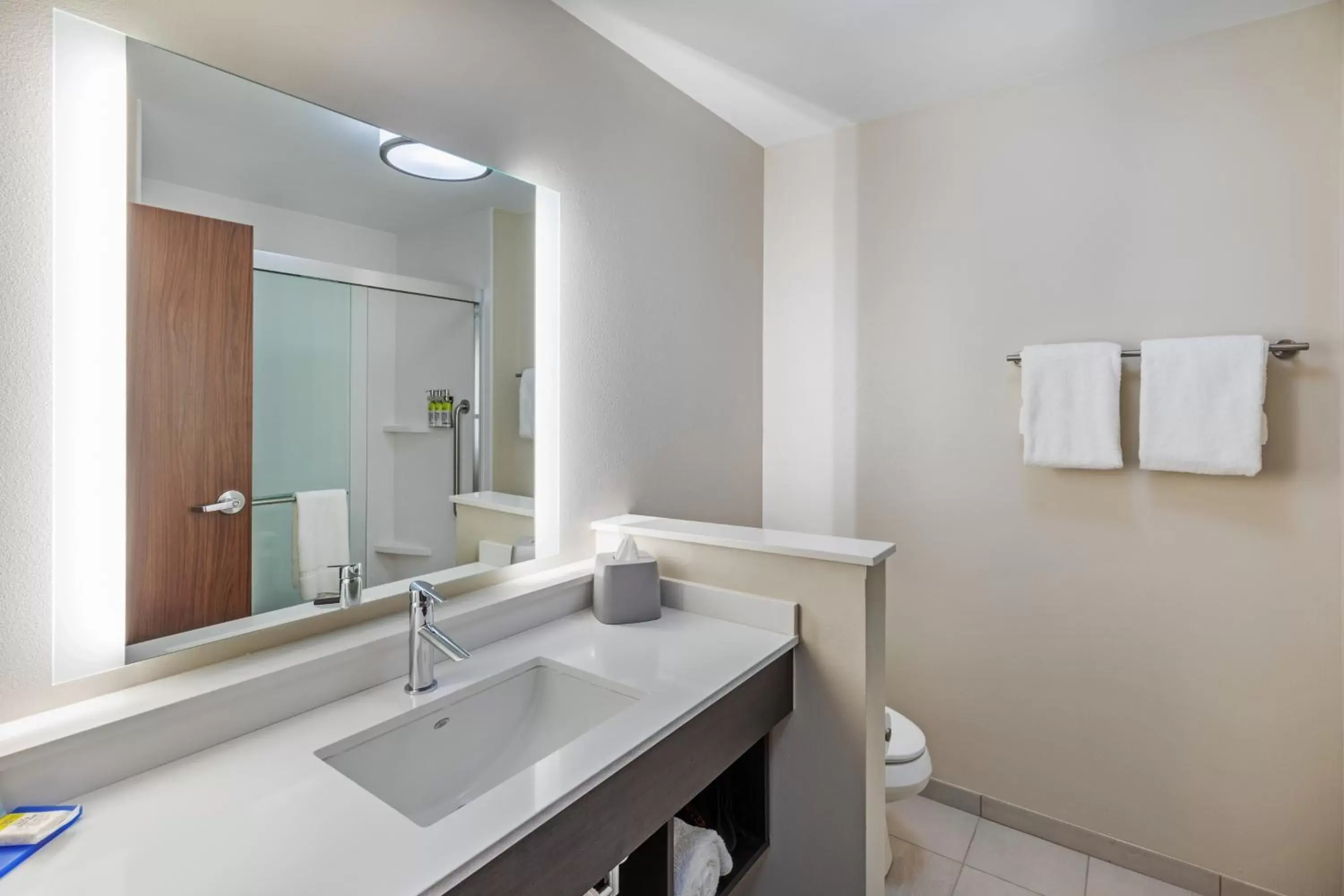 Holiday Inn Express & Suites Purcell by IHG Holiday Inn Express & Suites Purcell by IHG