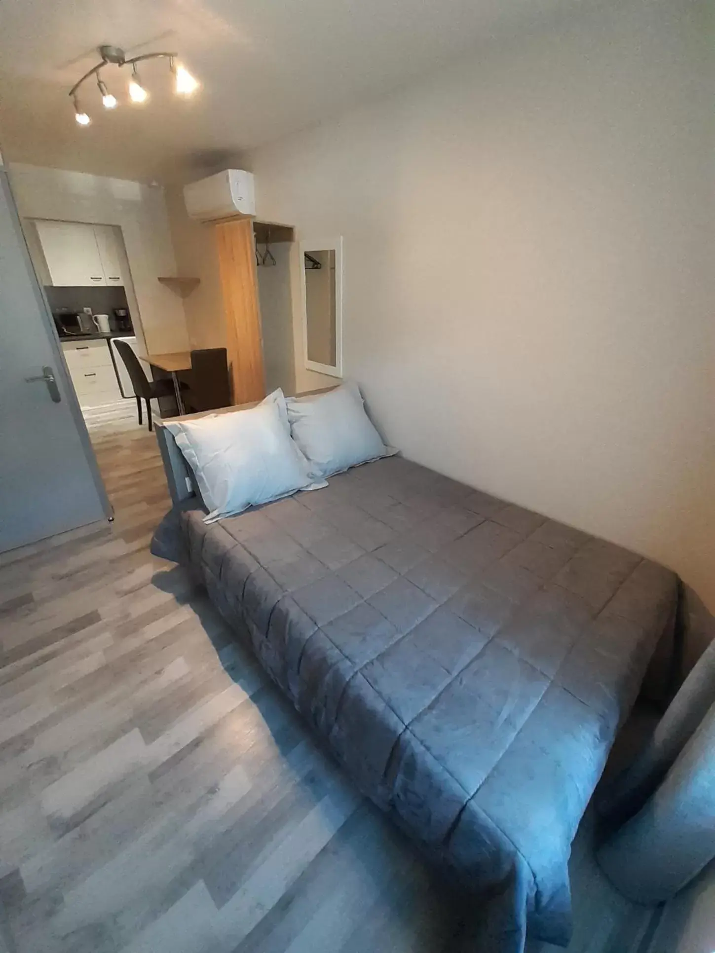 Standard Studio in Les appartements du Saint Hubert Standard Studio in Les appartements du Saint Hubert