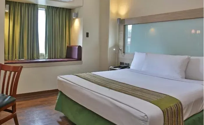 Queen Room - Non-Smoking in Microtel by Wyndham Baguio Queen Room - Non-Smoking in Microtel by Wyndham Baguio