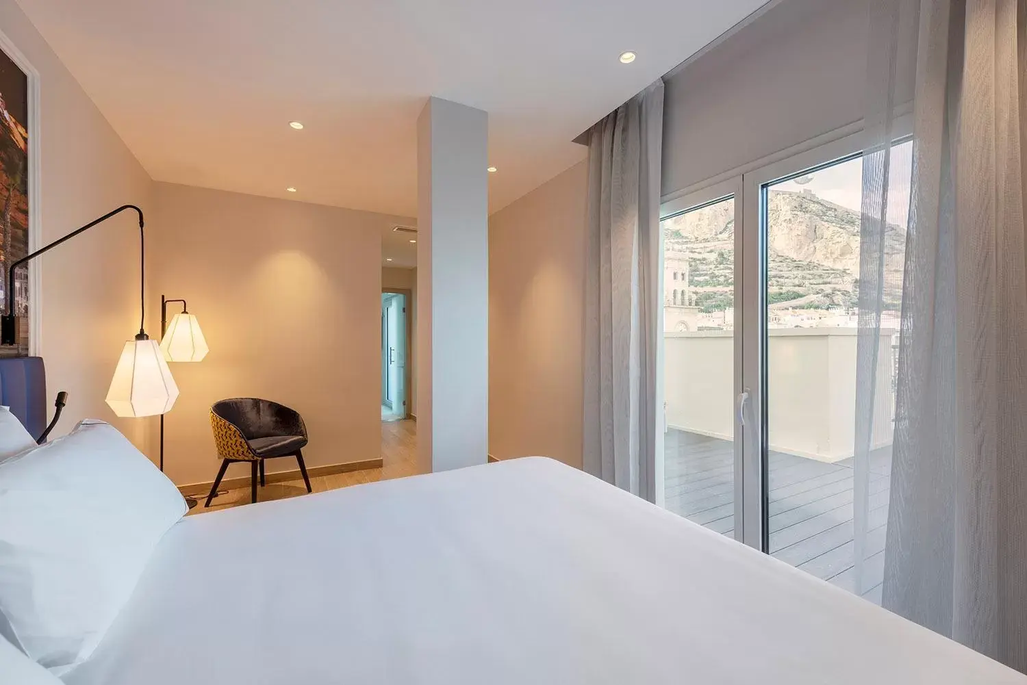 Superior Double Room with Terrace in Eurostars Mediterranea Plaza Superior Double Room with Terrace in Eurostars Mediterranea Plaza