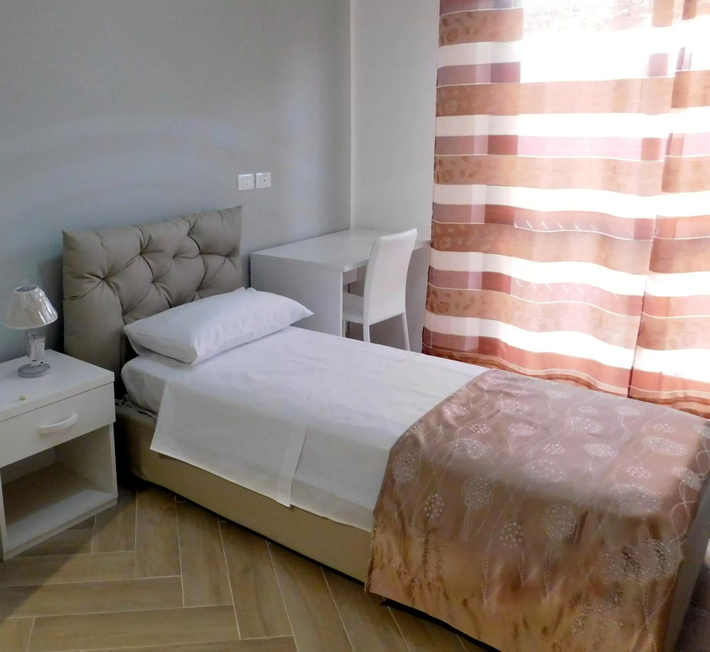 Single Room - single occupancy in Bed and Breakfast Acrobatic Single Room - single occupancy in Bed and Breakfast Acrobatic