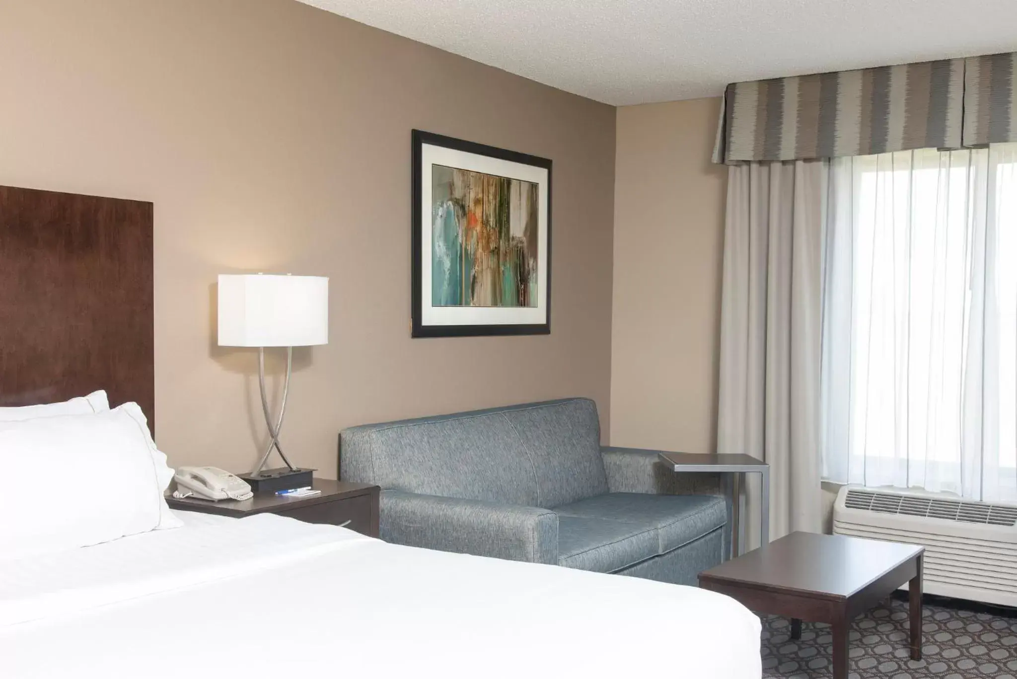 Standard King Room in Holiday Inn Express Gas City, an IHG Hotel Standard King Room in Holiday Inn Express Gas City, an IHG Hotel