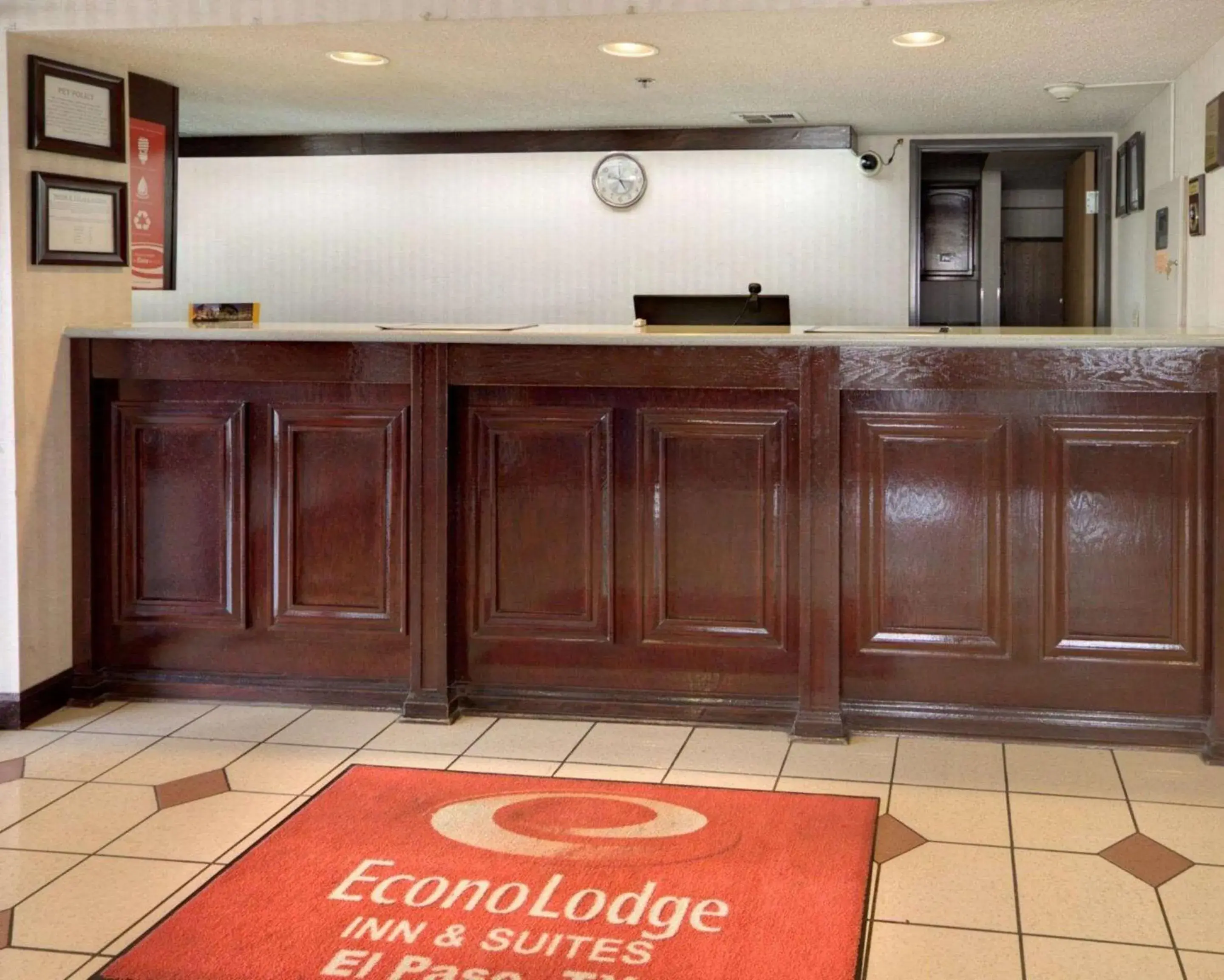 Econo Lodge Inn & Suites El Paso West Econo Lodge Inn & Suites El Paso West