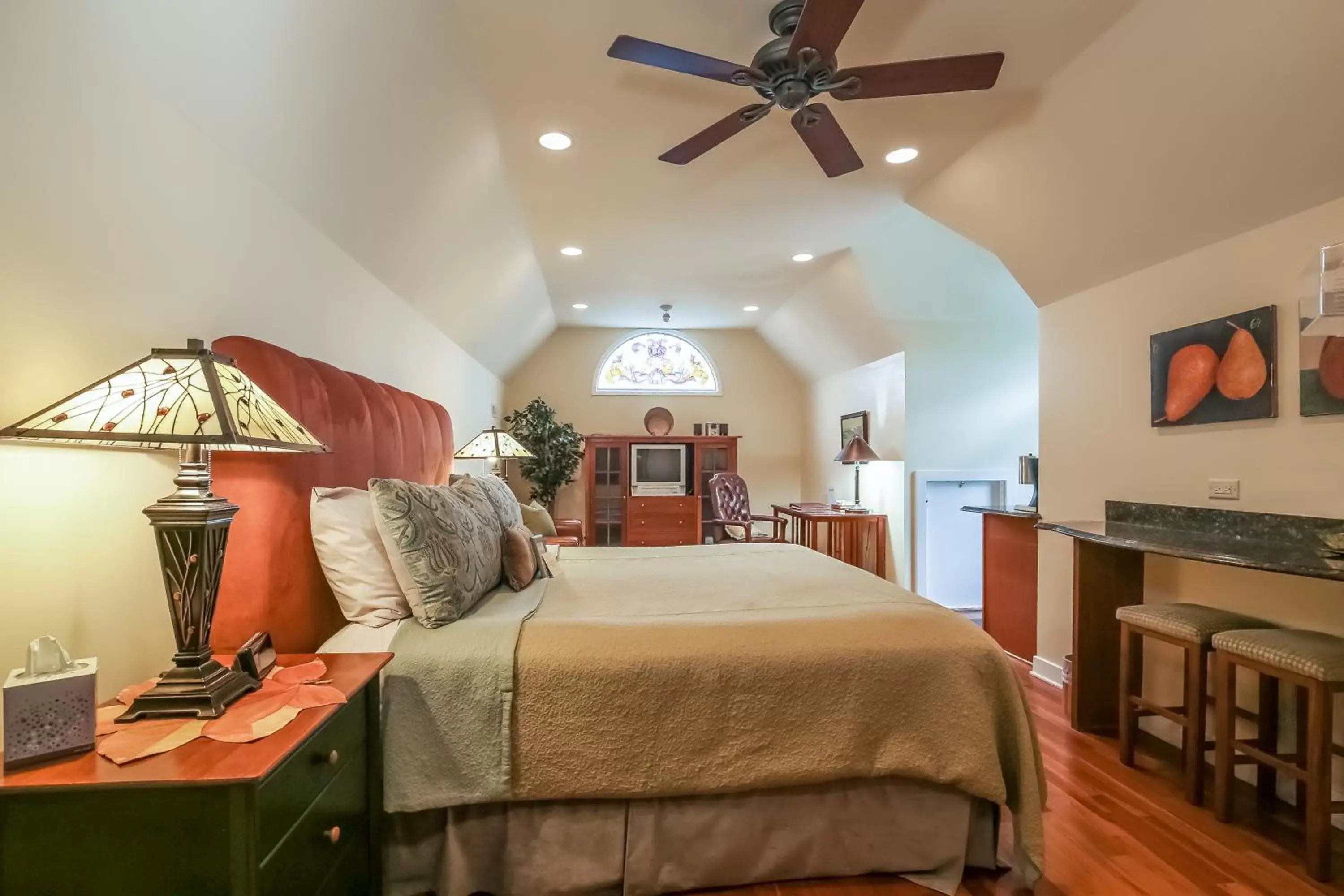 Deluxe King Room with Kitchenette in Harvey House Bed & Breakfast Deluxe King Room with Kitchenette in Harvey House Bed & Breakfast