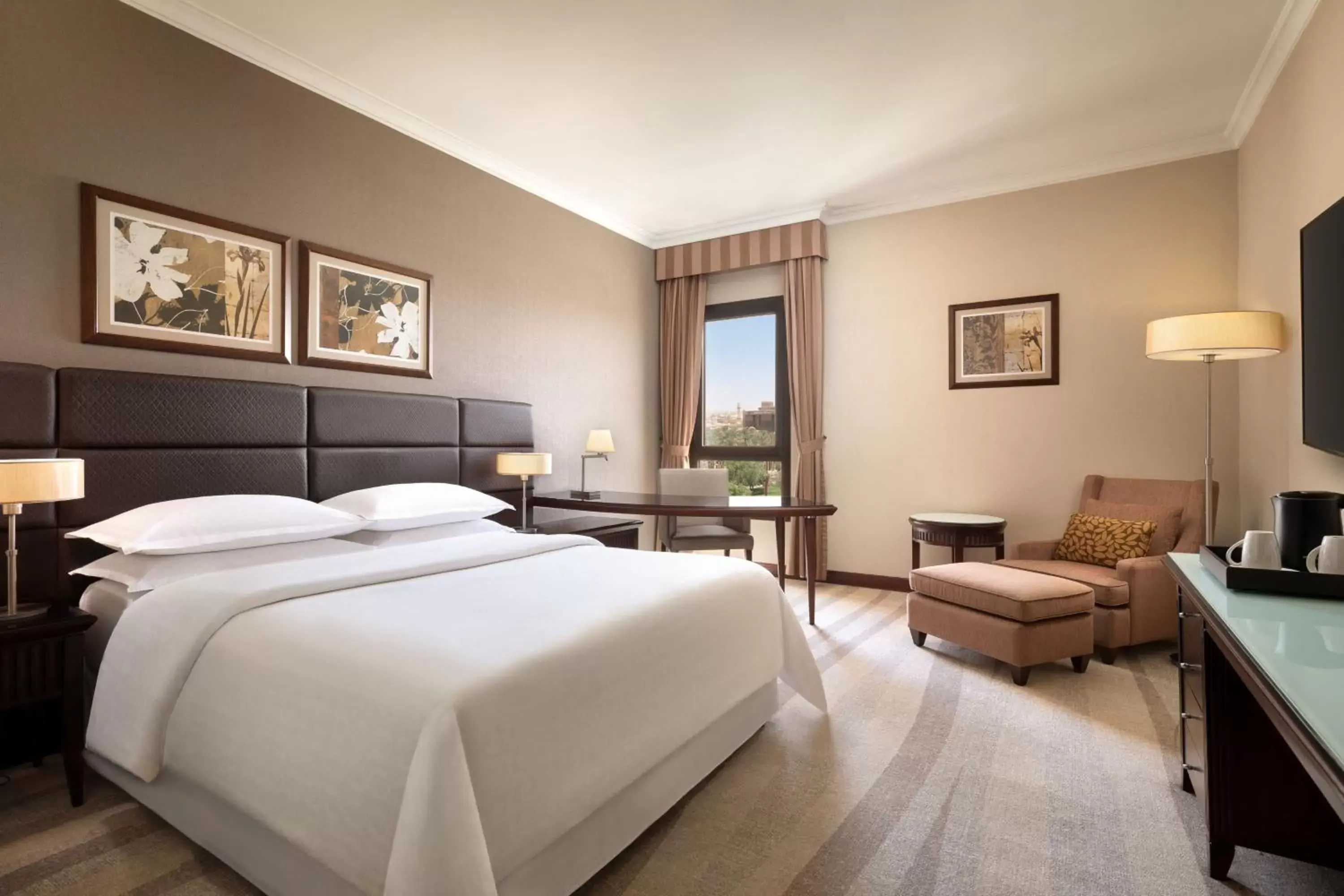 Tower Room, Tower Lounge access lounge access, Guest room in Sheraton Riyadh Hotel & Towers Tower Room, Tower Lounge access lounge access, Guest room in Sheraton Riyadh Hotel & Towers