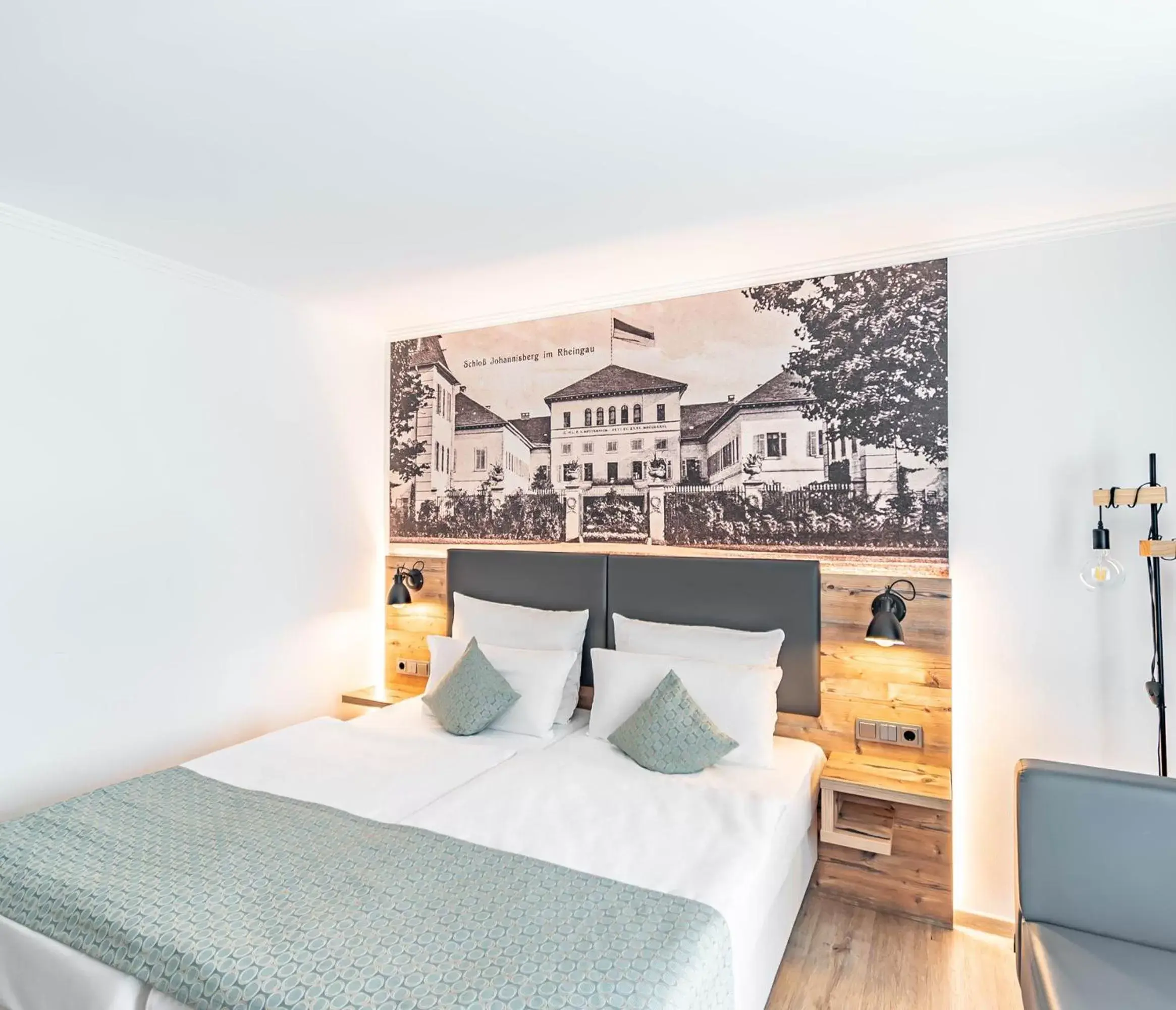 Comfort Double Room with Patio View - single occupancy in Parkhotel Sonnenberg Comfort Double Room with Patio View - single occupancy in Parkhotel Sonnenberg
