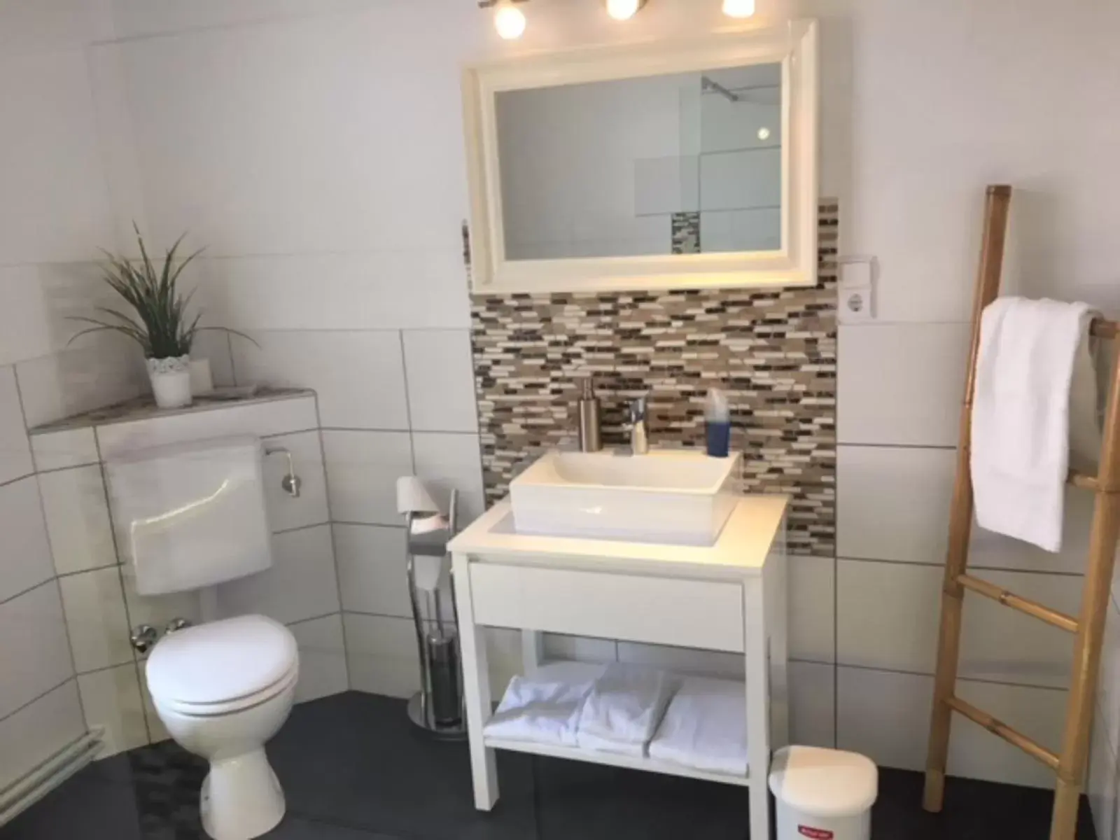 Quadruple Room in Klostermühle Bursfelde Quadruple Room in Klostermühle Bursfelde