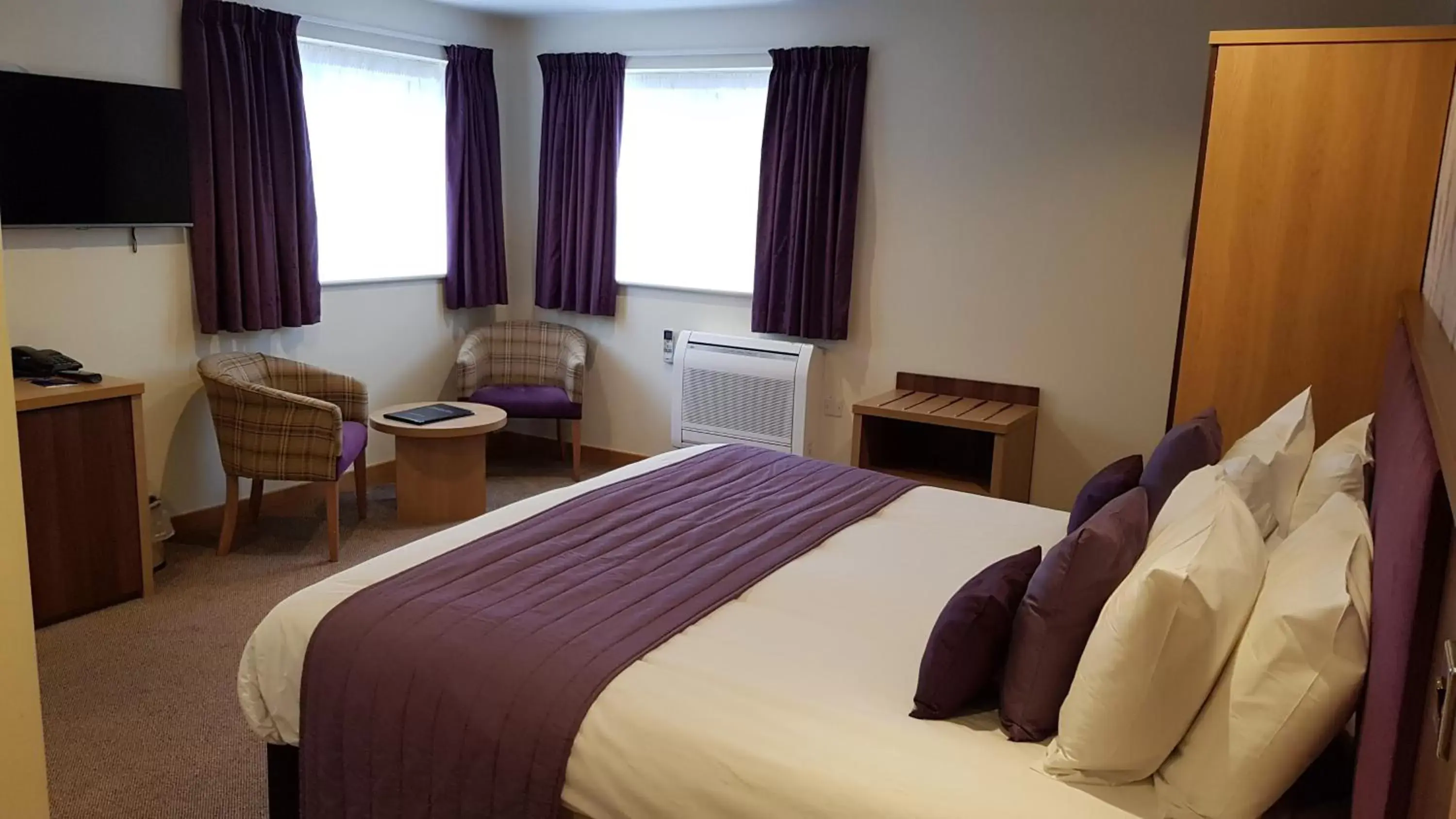 Junior Suite - single occupancy in Weald of Kent Golf Course and Hotel Junior Suite - single occupancy in Weald of Kent Golf Course and Hotel